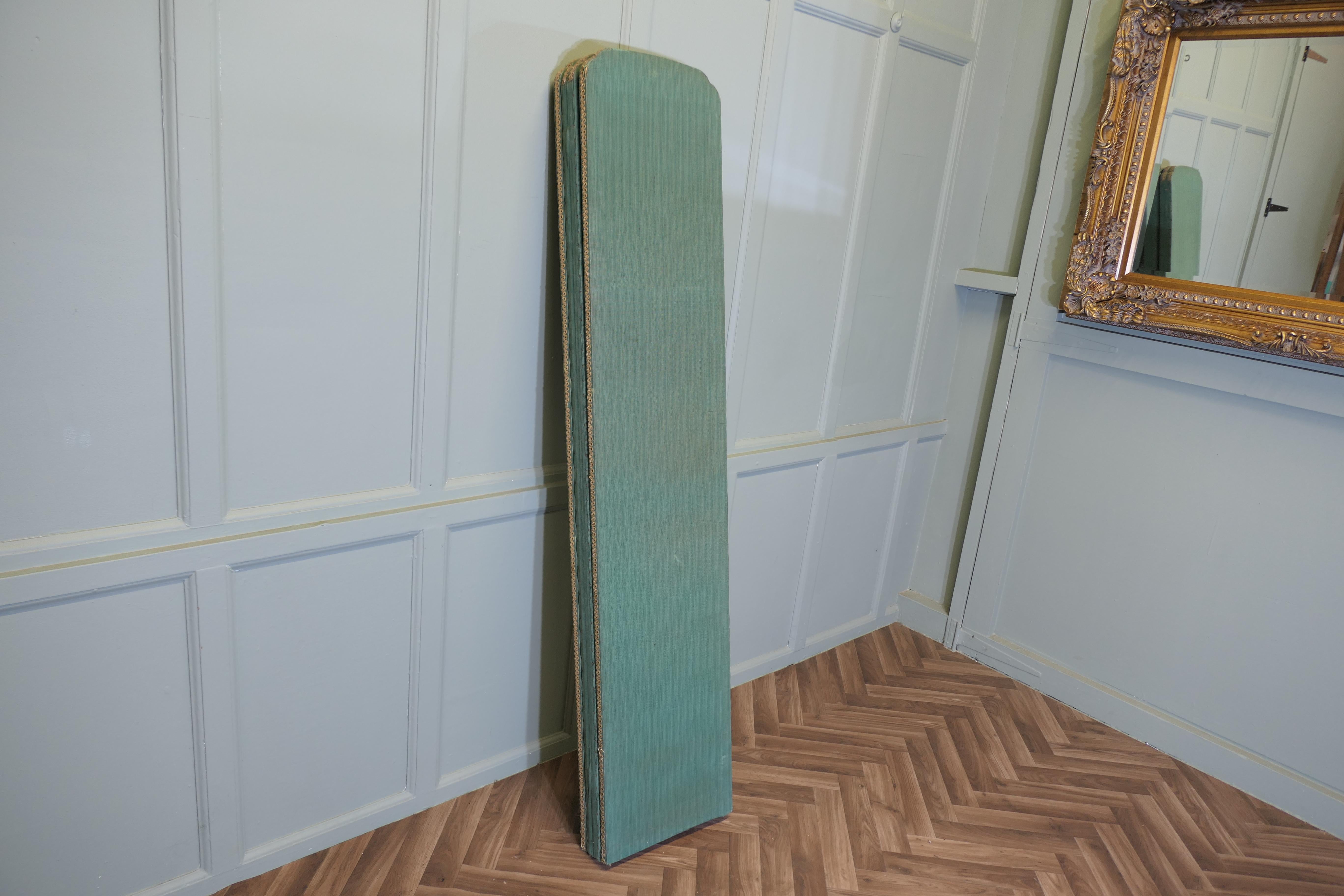 Upholstered 4 Fold Screen, Room Divider This as a tall useful piece in vendita 1
