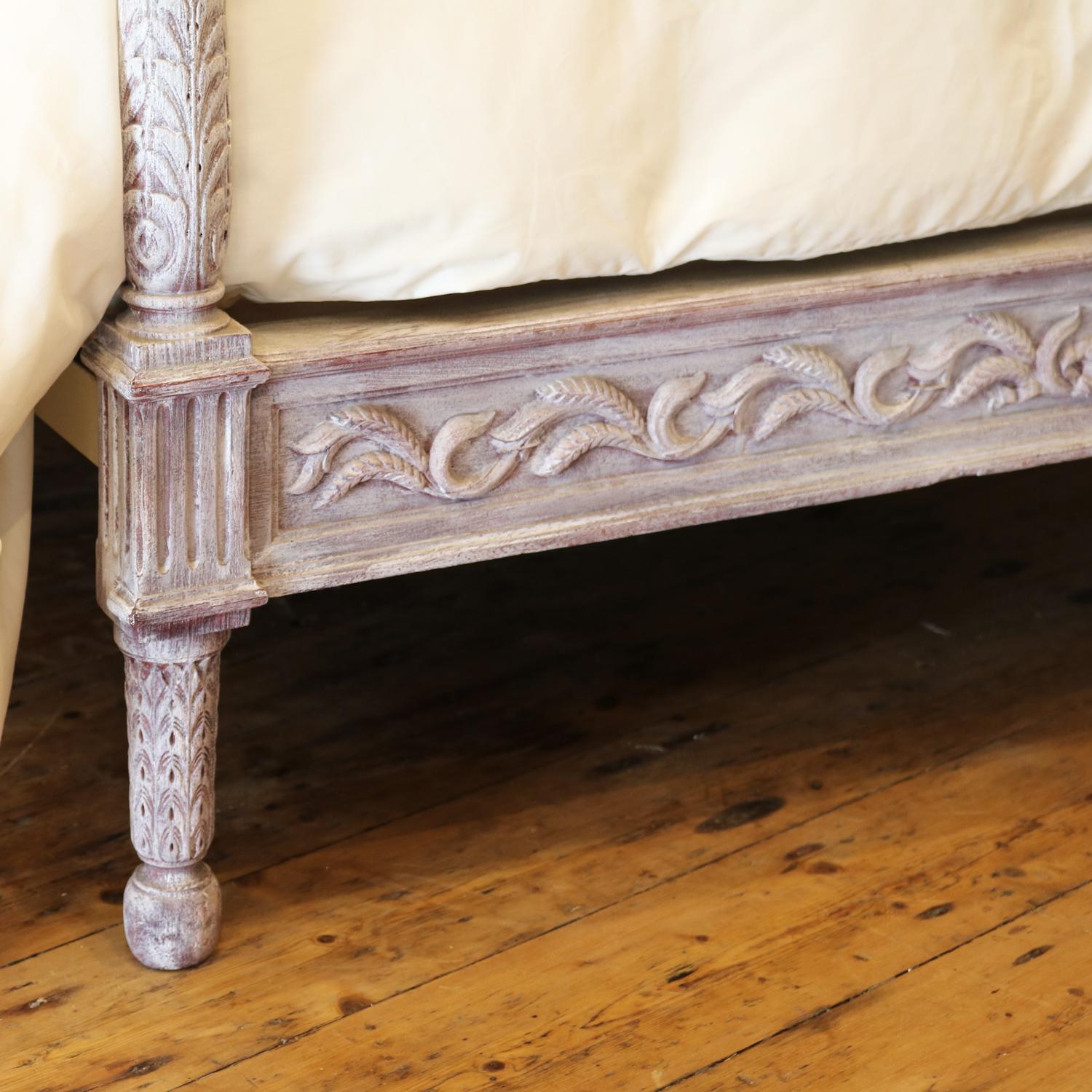 Upholstered Antique Bed with Painted Frame WS14 1