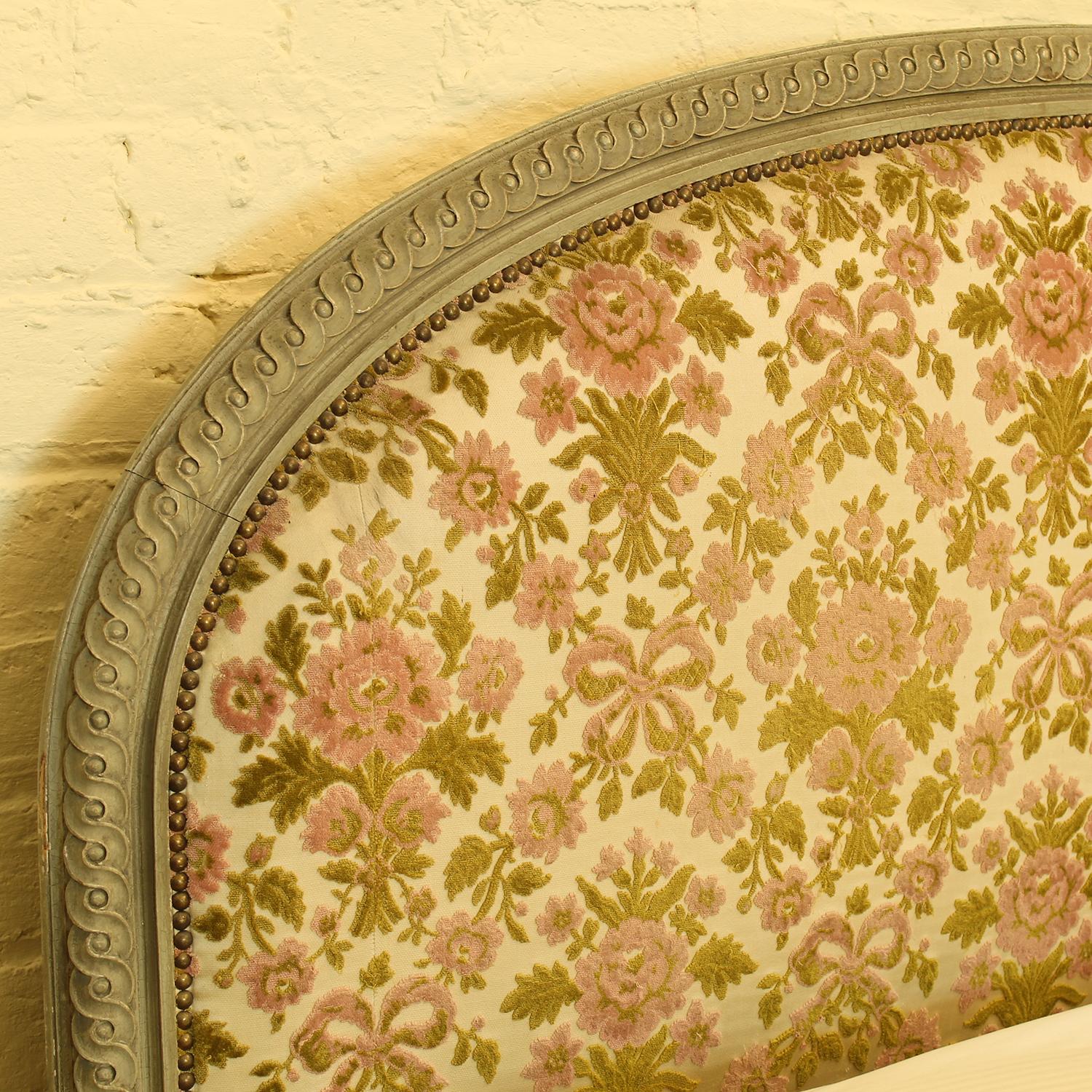Upholstered Arched Antique Bed WK161 1