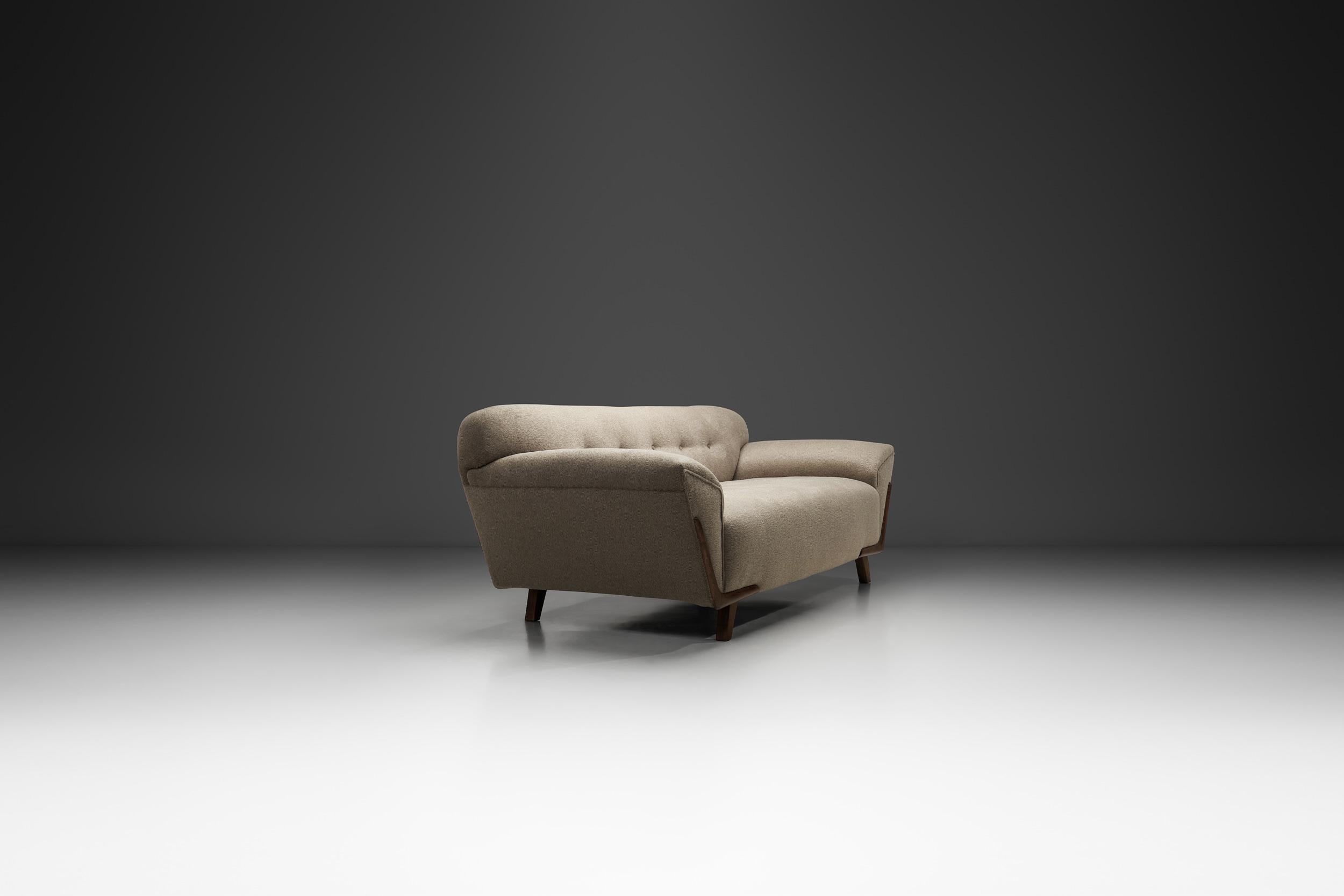 Upholstered Art Deco Three-Seater Sofa, The Netherlands ca 1920s In Good Condition For Sale In Utrecht, NL