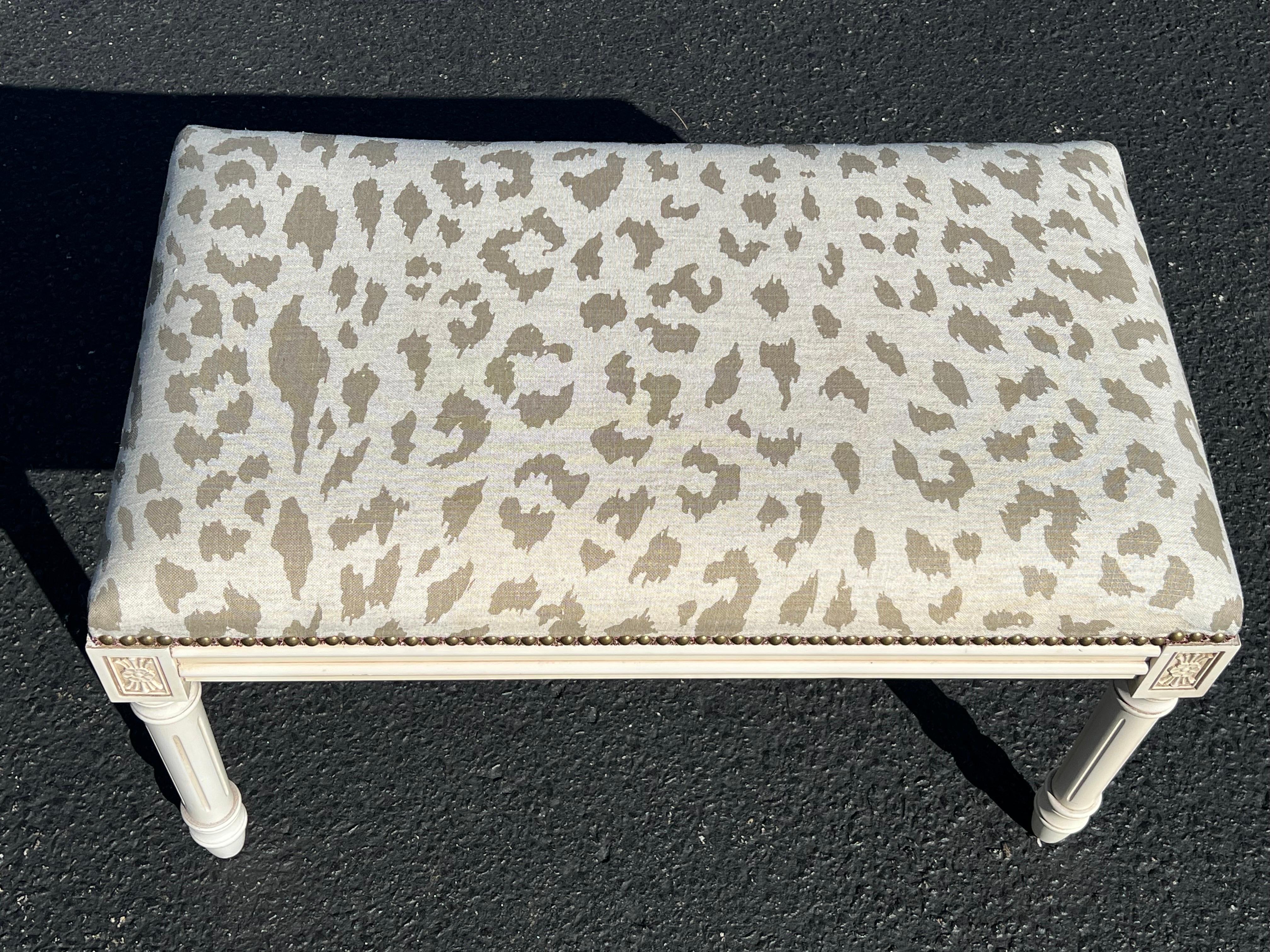 Upholstered Bench with Animal Print In Excellent Condition For Sale In Redding, CT