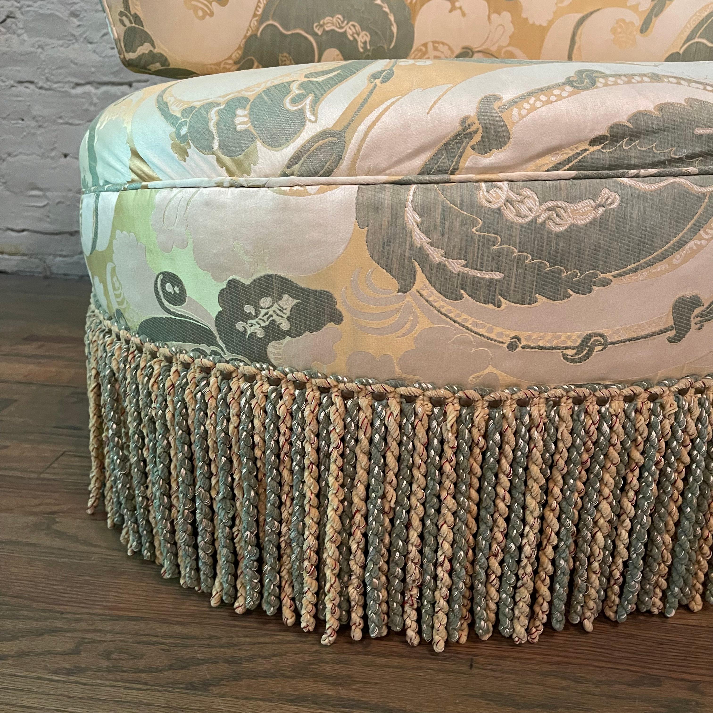 Upholstered Boudoir Accent Slipper Chair By Kroehler In Good Condition In Brooklyn, NY