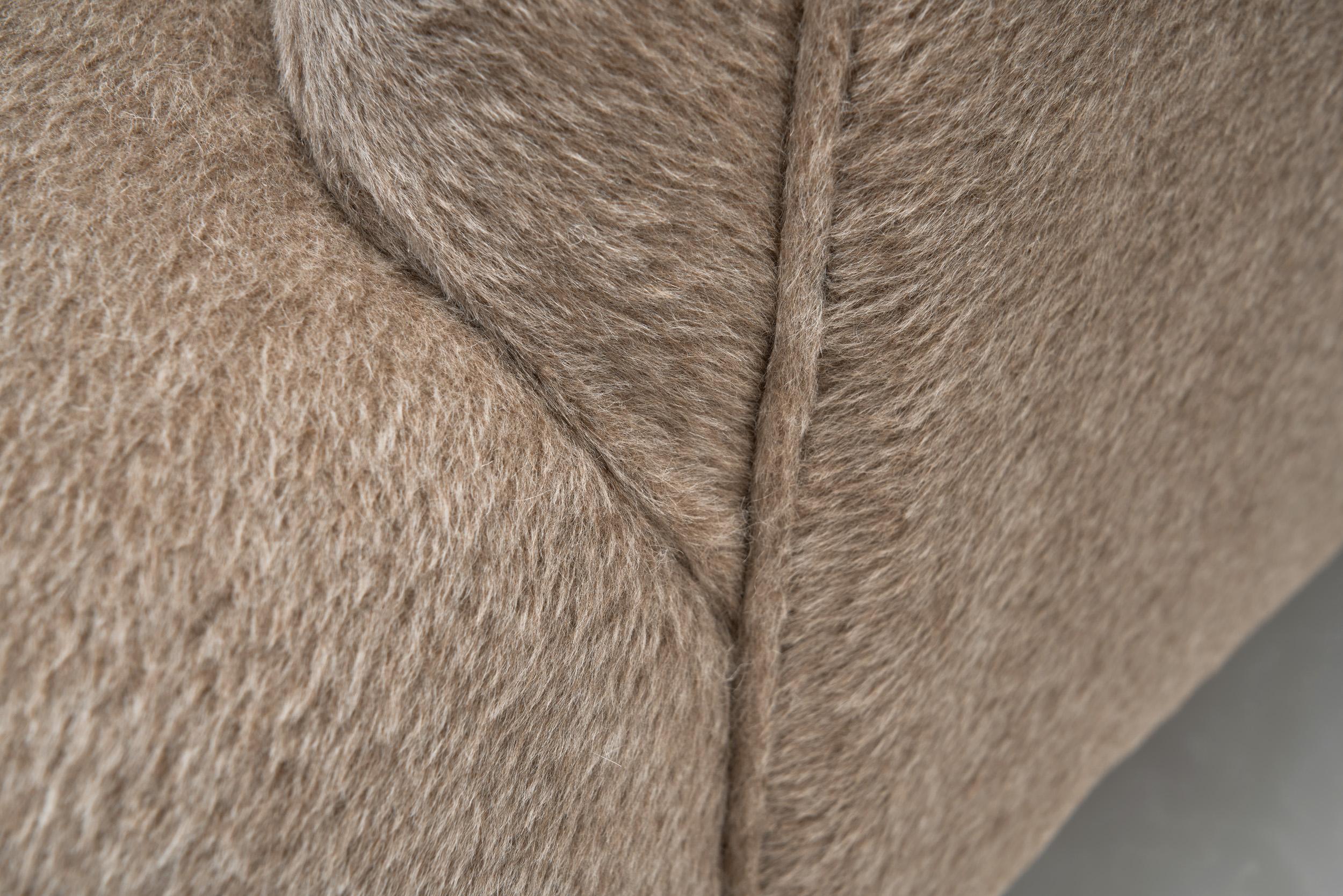 Gepolsterte Chaise Longue mit Eichenbeinen, Dänemark ca 1940s im Angebot 9