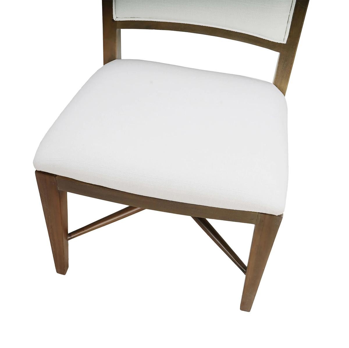 XXI secolo e contemporaneo Sedie da pranzo classiche imbottite (set di 2) in vendita