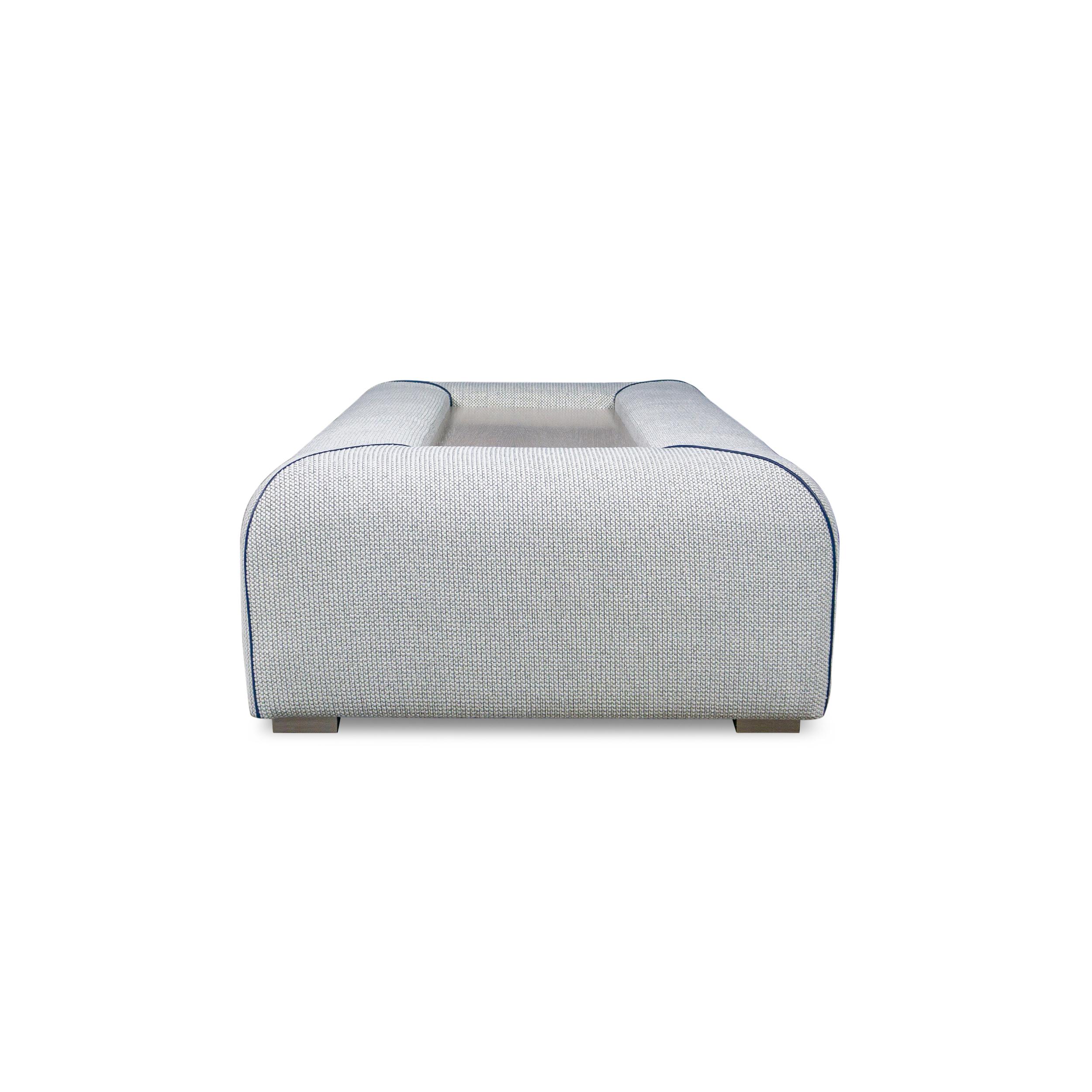 XXI secolo e contemporaneo Upholstered Coffee Table Ottoman with Inlaid Oak Table in vendita
