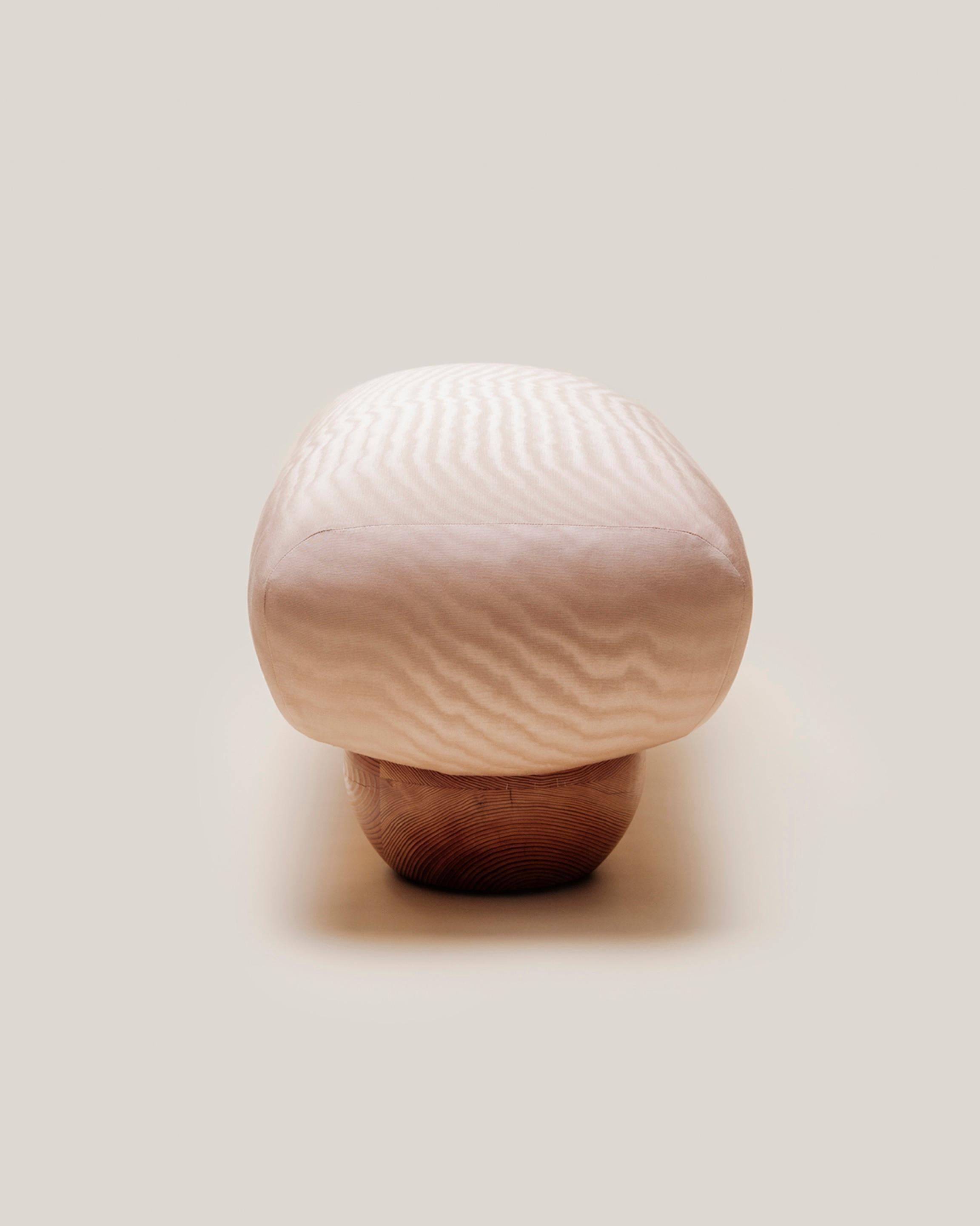 Gepolsterte Orb Mini-Bank (amerikanisch) im Angebot