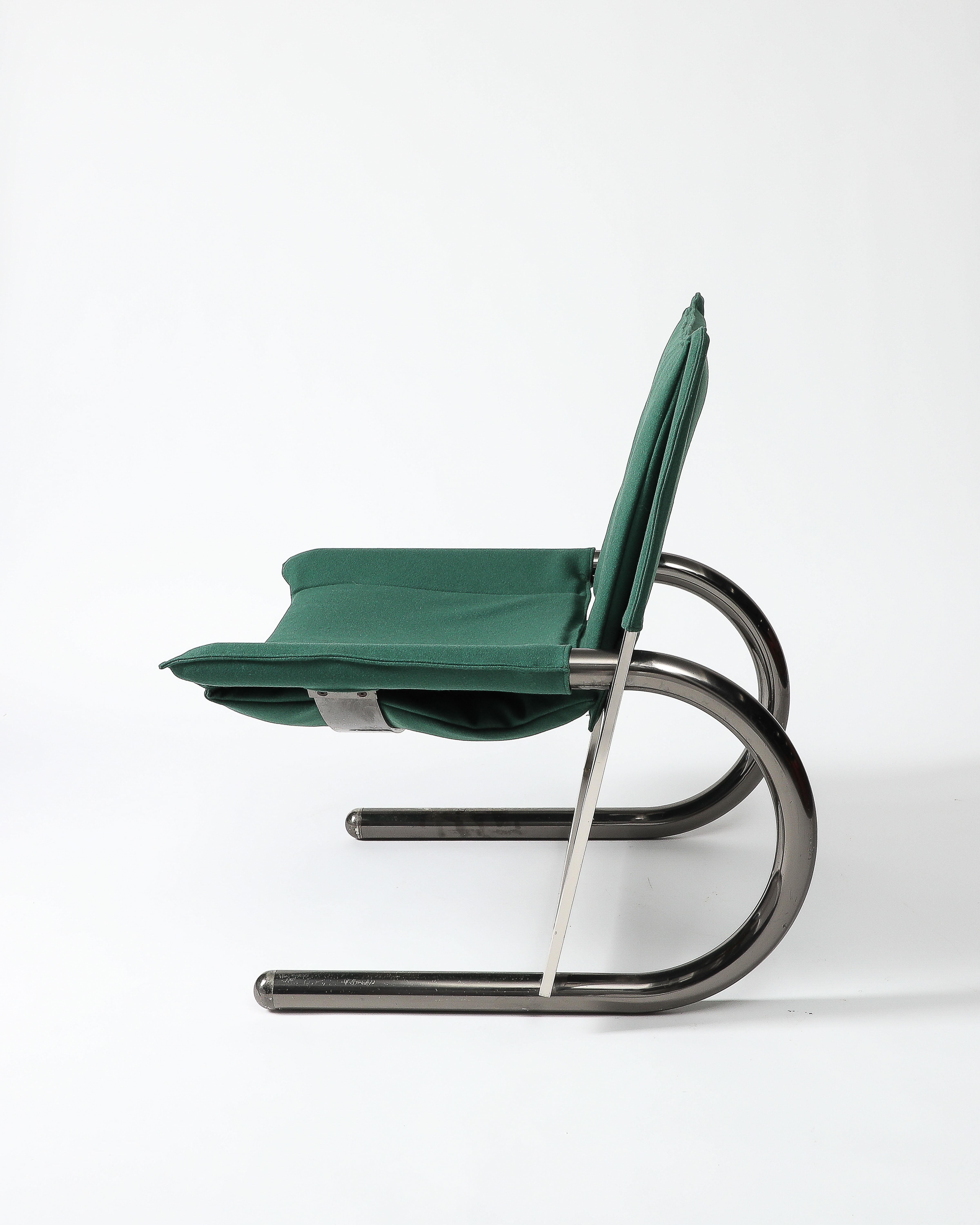Sillón curvo tapizado con estructura cromada, Italia, c. 1970 en venta 5