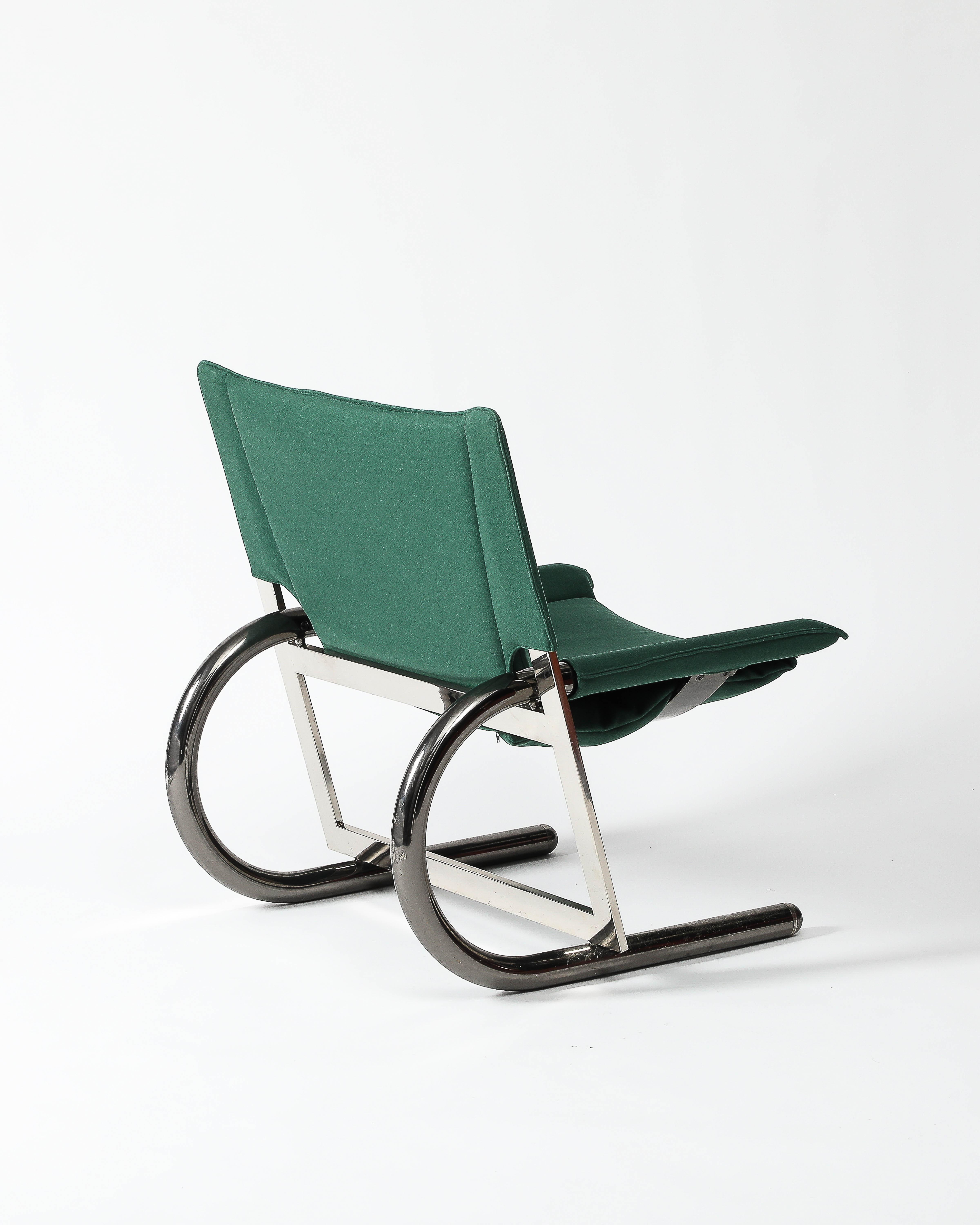 Sillón curvo tapizado con estructura cromada, Italia, c. 1970 en venta 8