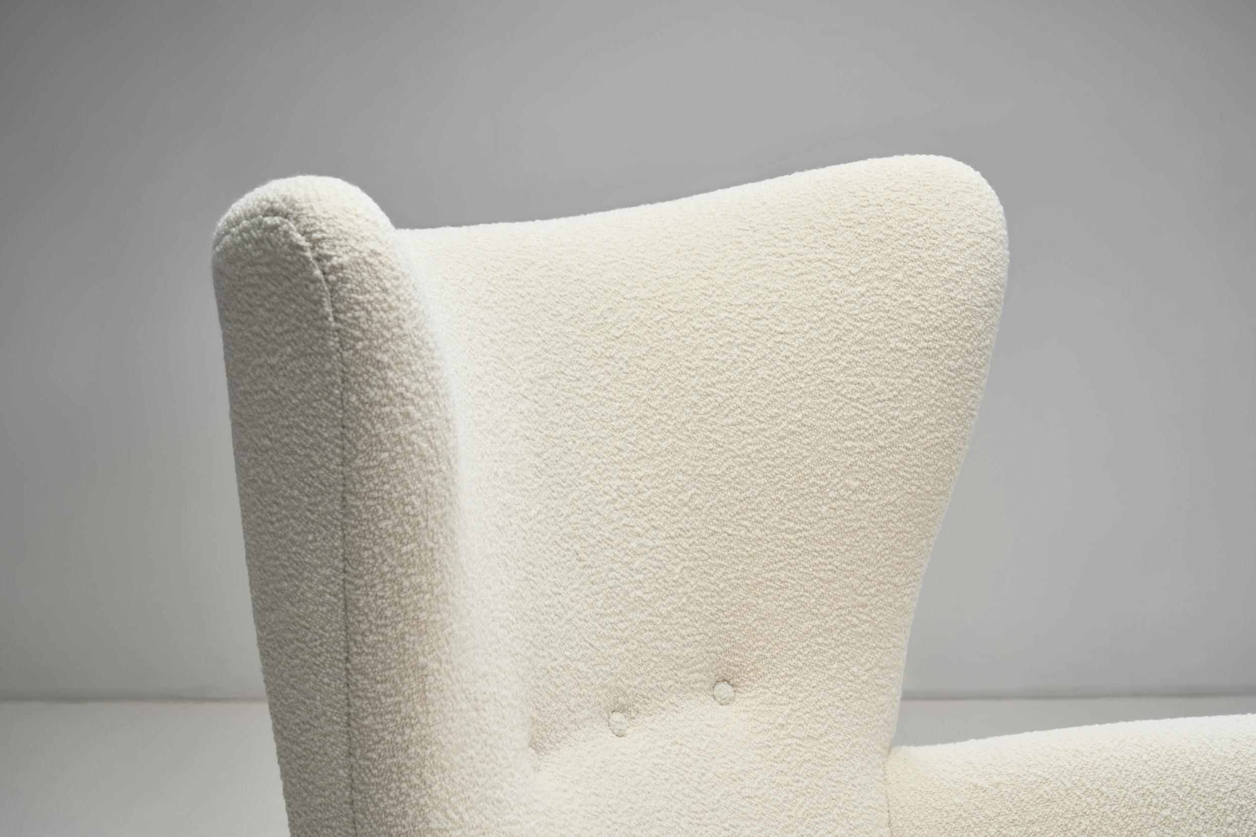Sedia danese imbottita con gambe in Beeche, Danimarca, 1940 ca. in vendita 1