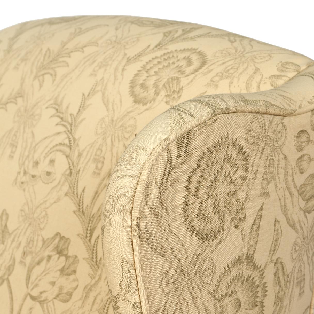 Inglese Sedia Wingback inglese imbottita in mogano in vendita