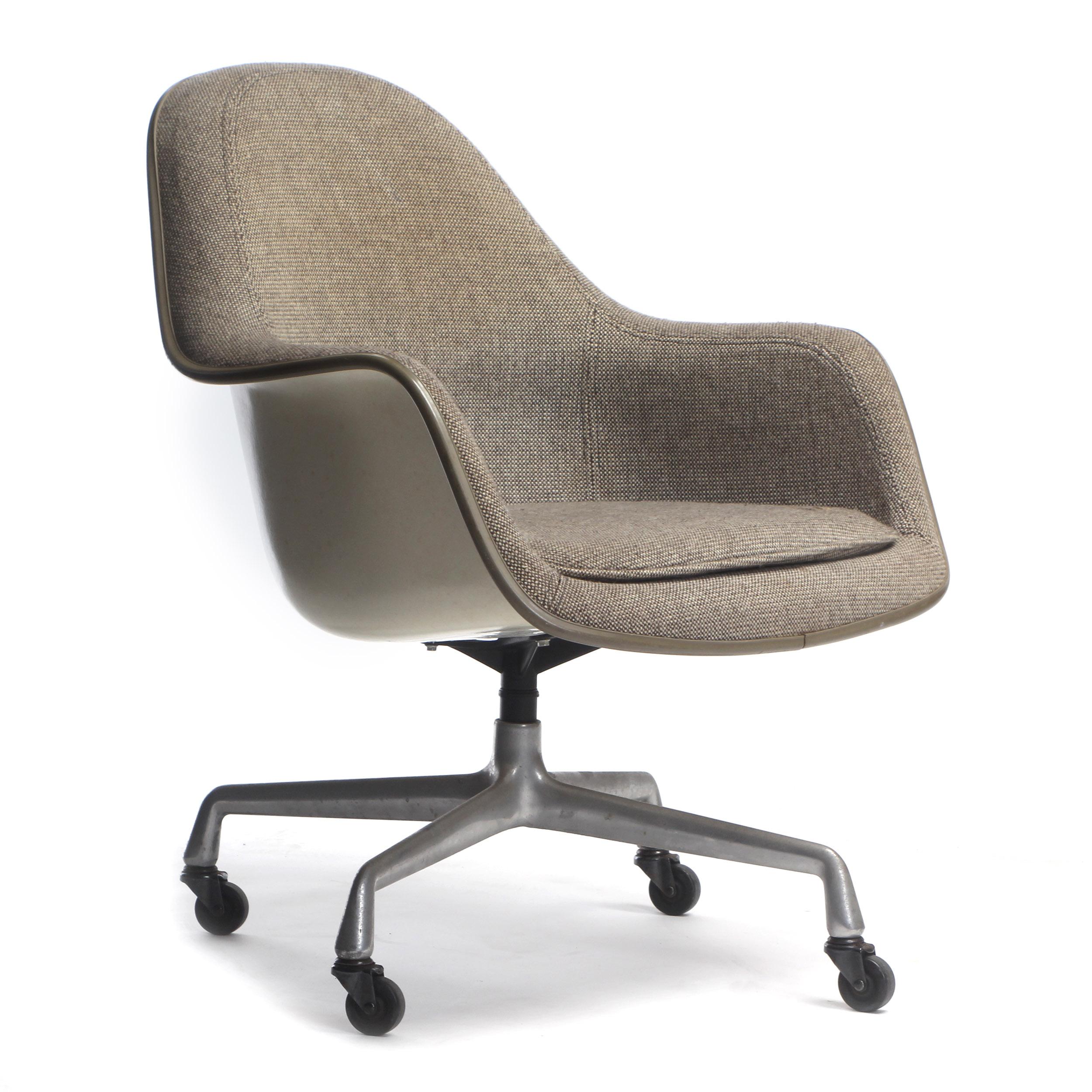 eames upholstered shell chair