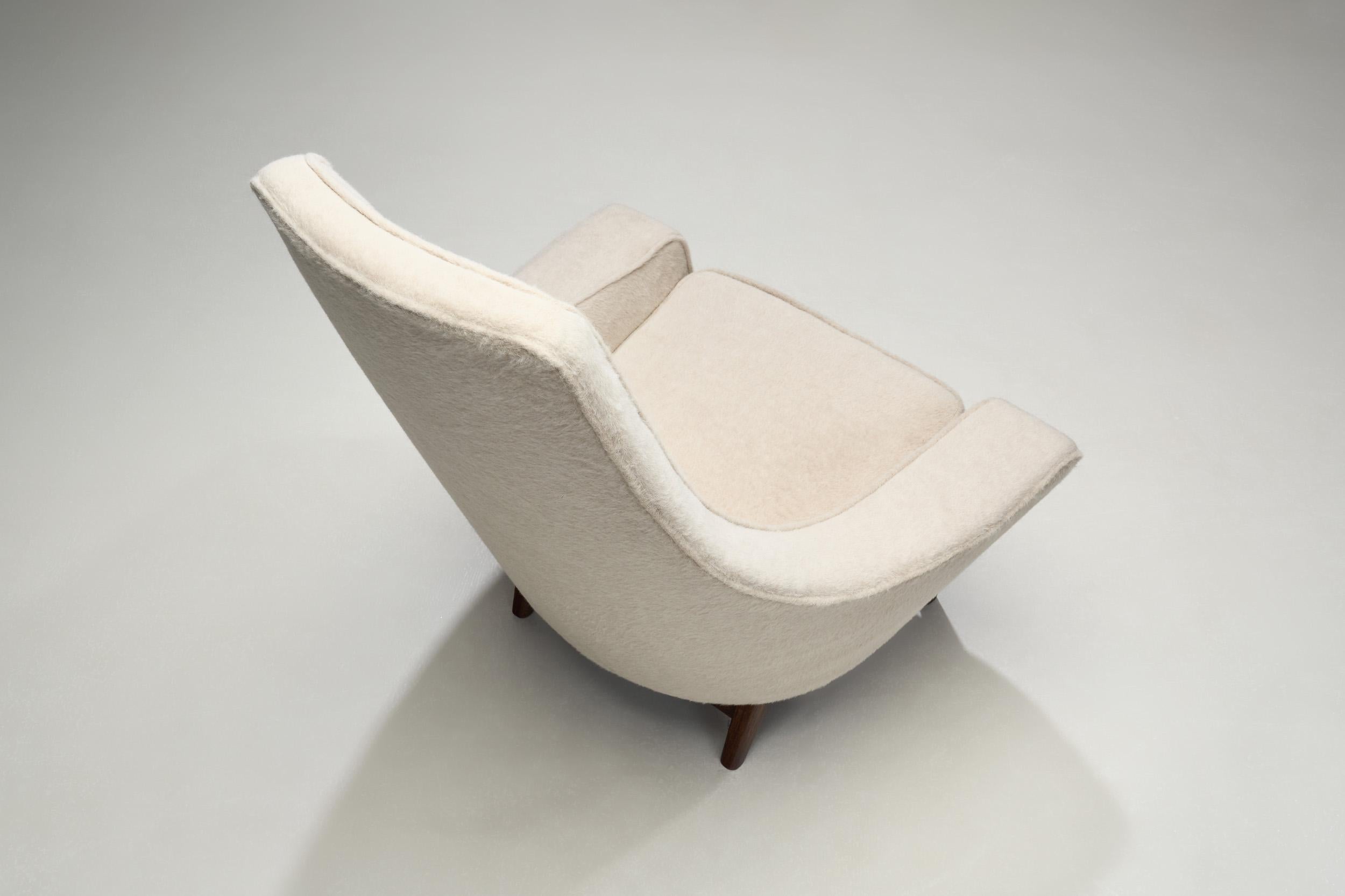 Fabric Upholstered Lounge Chair by Folke Jansson for Wincrantz Skövde, Sweden 1960s For Sale