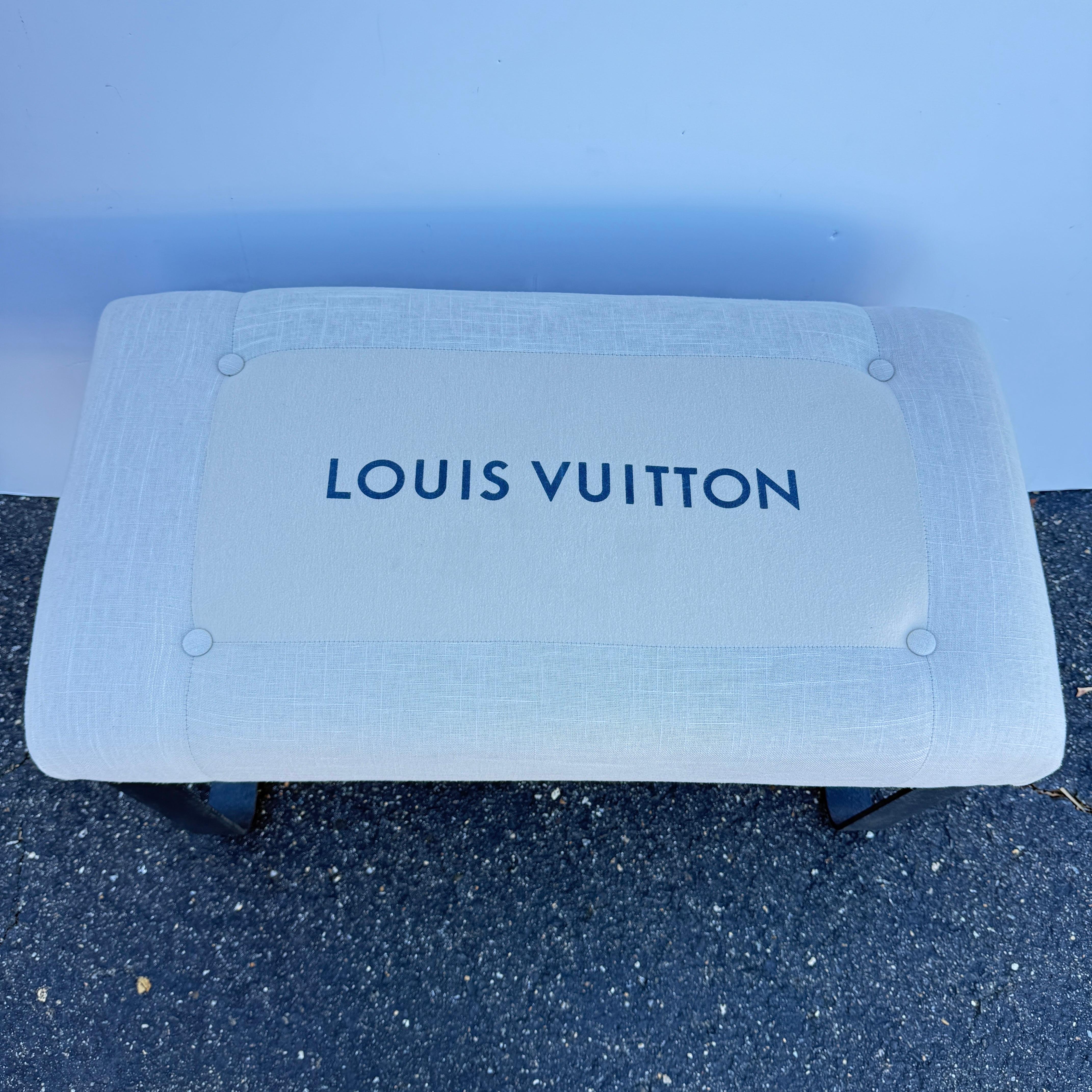 Banc en métal tapissé avec tissu Louis Vuitton, moderne du milieu du siècle dernier en vente 9