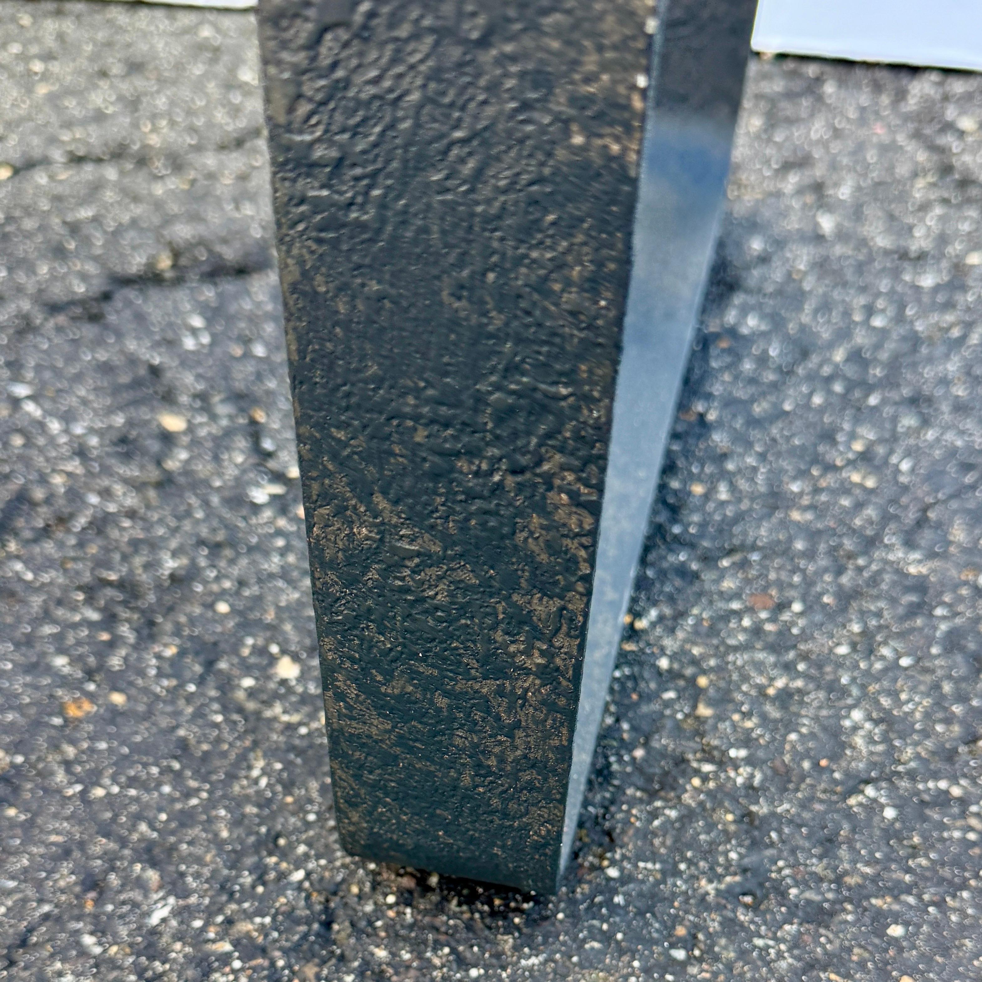 Banc en métal tapissé avec tissu Louis Vuitton, moderne du milieu du siècle dernier en vente 9