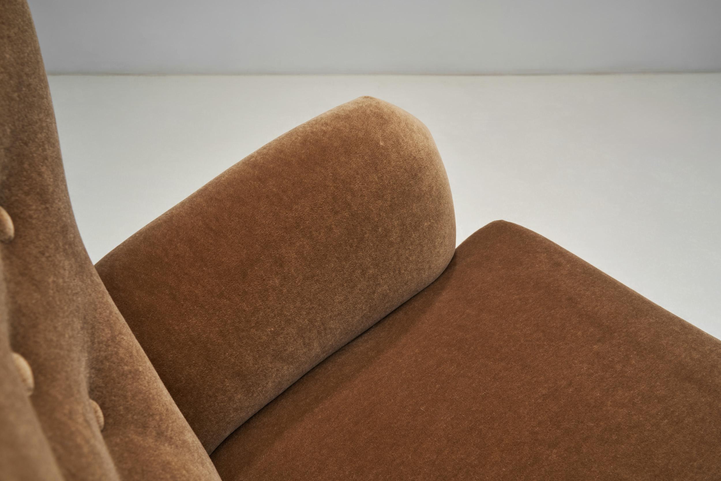 Upholstered Mid-Century Modern Armchair, Europe 20th Century 5