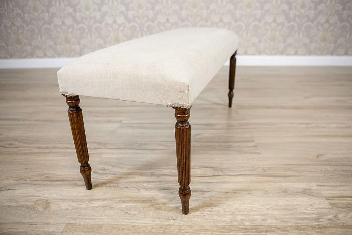 Upholstered Oak Bench from the Mid-20th Century In Good Condition For Sale In Opole, PL