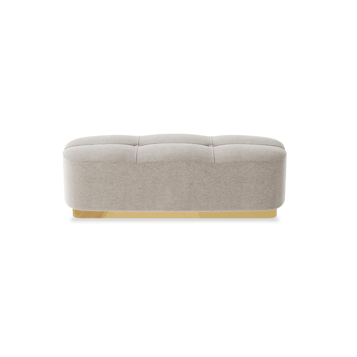Gepolsterte Ottomane mit geformtem Metallic-Sockel im Zustand „Neu“ im Angebot in NEW YORK, NY