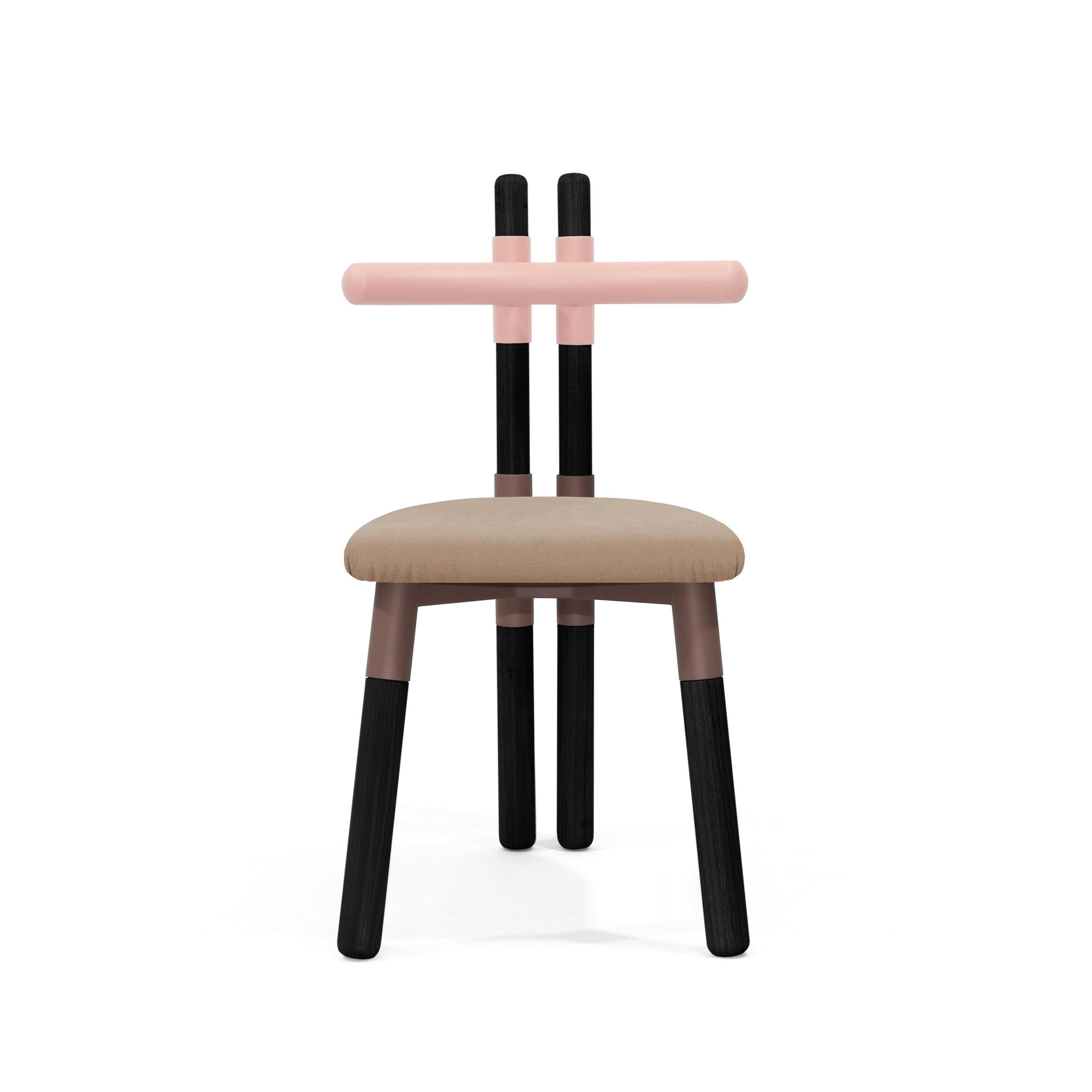 Gepolsterter PK12-Stuhl mit zweifarbiger Stahlstruktur und ebonisierten Beinen von Paulo Kobylka im Angebot 1