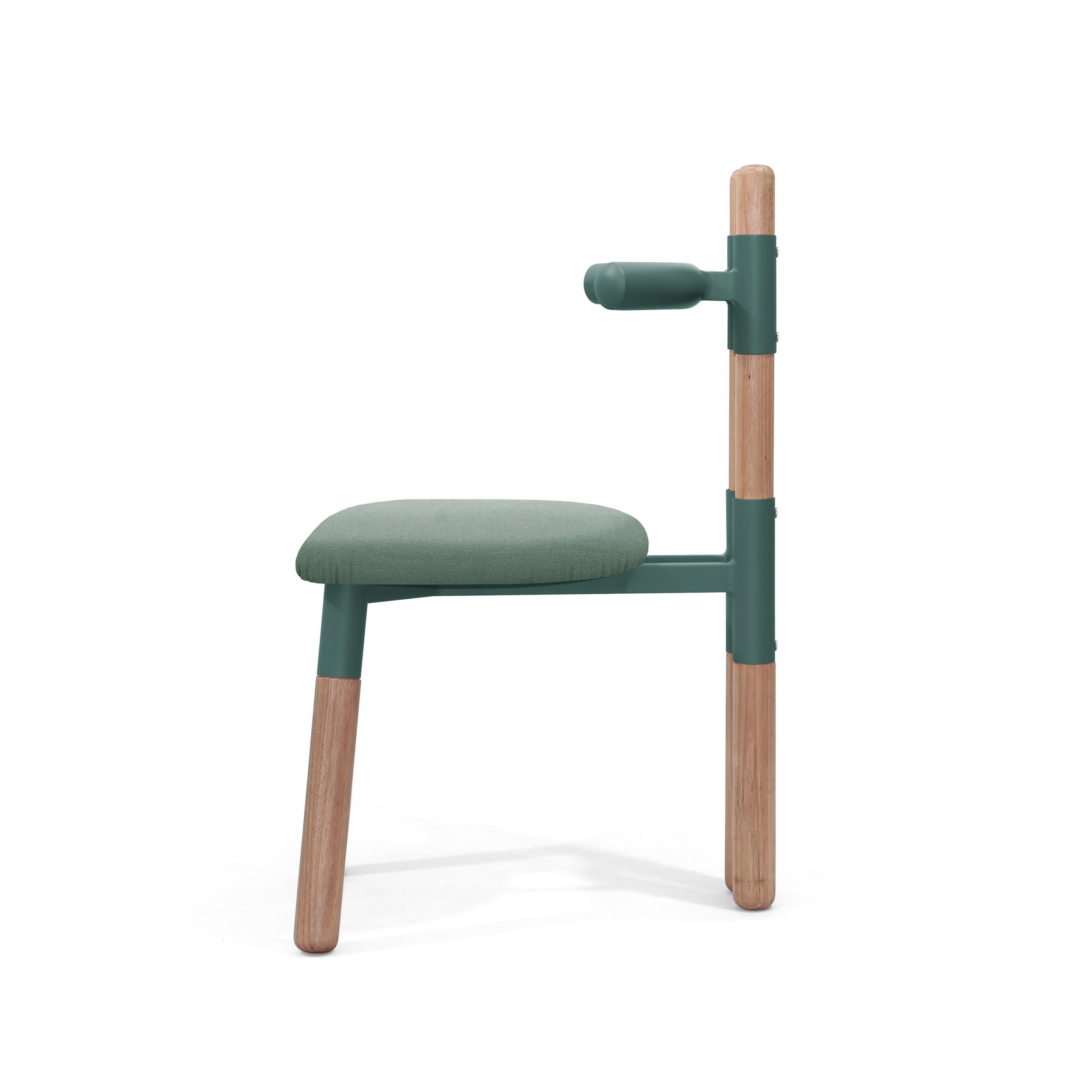 Moderno Sedia imbottita PK12, struttura in acciaio e gambe in legno tornito di Paulo Kobylka in vendita