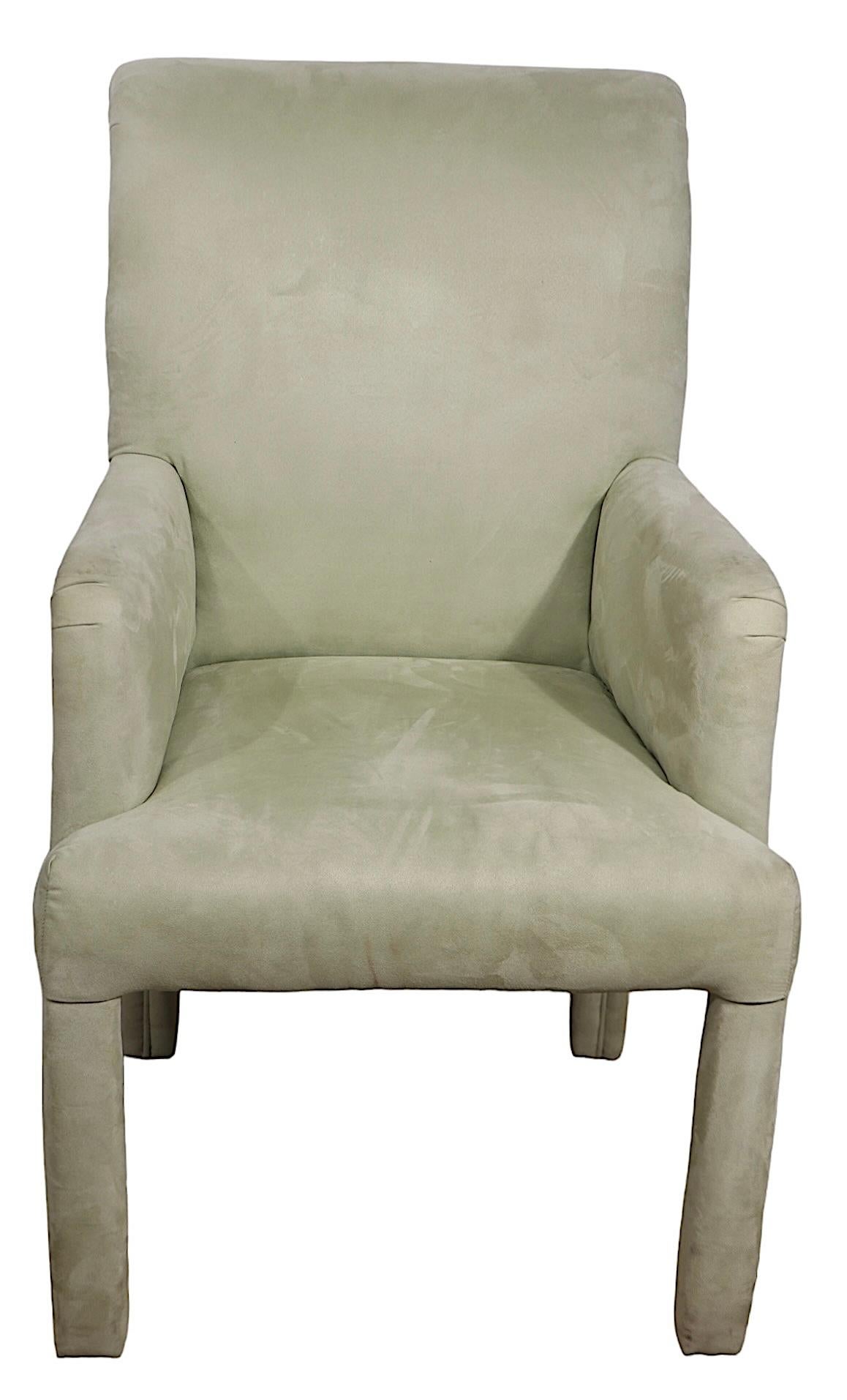 Poltrona imbottita postmoderna Hollywood Regency in Ultrasuede di Directional in vendita 6