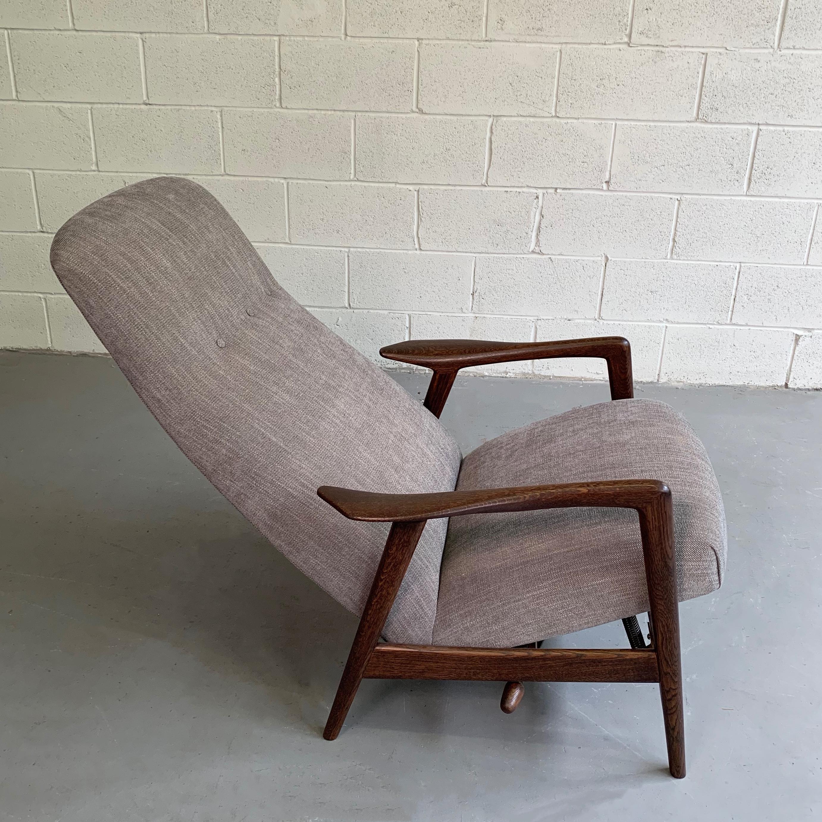 Scandinavian Modern Upholstered Reclining Oak Lounge Chair by Yngve Ekström for Pastoe