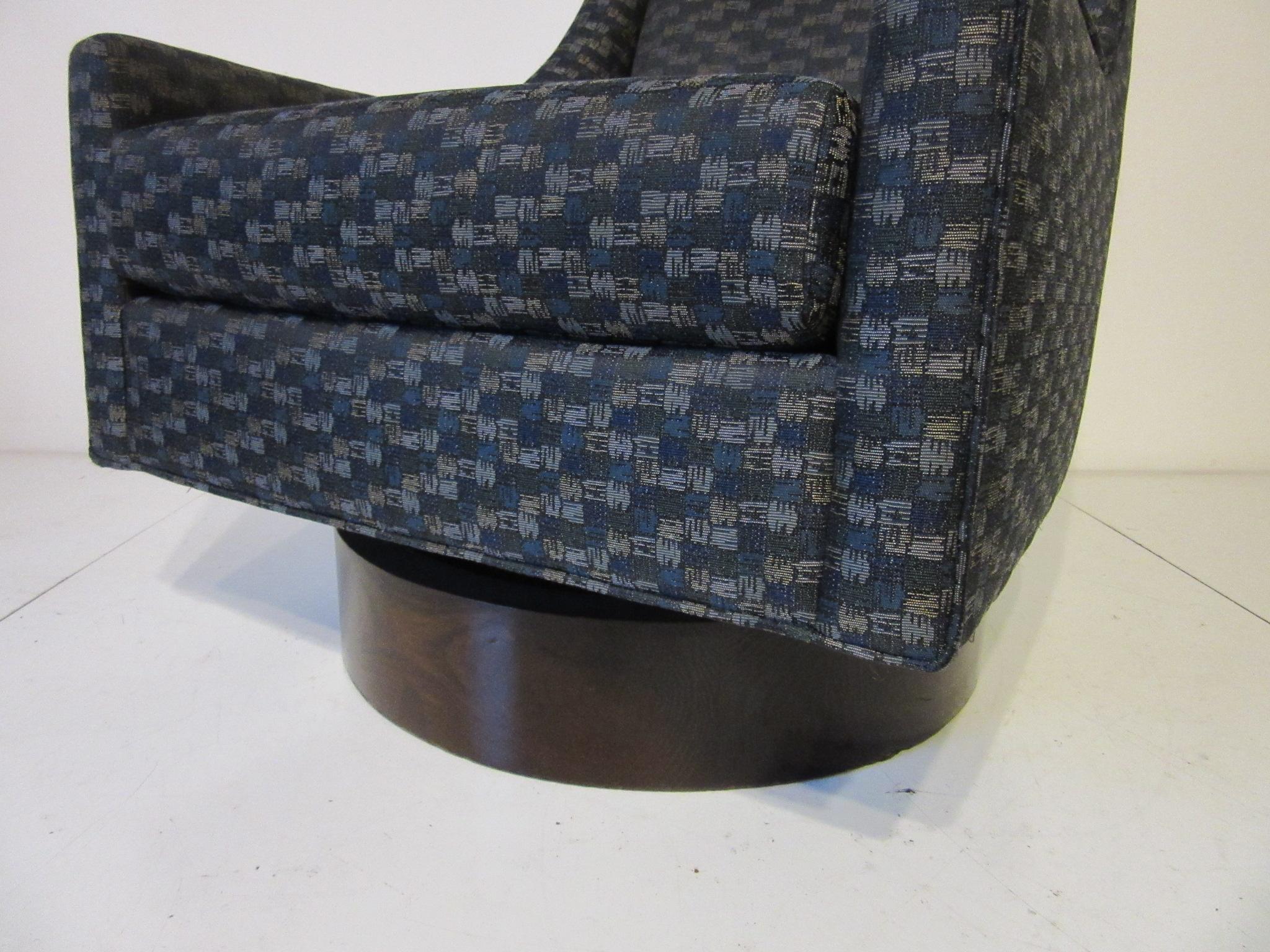 Upholstered Rocking and Swiveling Lounge Chair in the Style of Pearsall In Good Condition In Cincinnati, OH