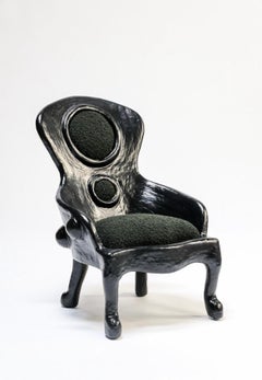 Gepolsterter Schalensessel - Niedrige Armlehnen, von Brent Warr Studios