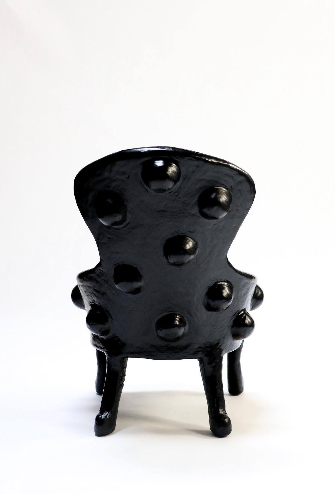 Upholstered Shell Lounge Chair - Low Arms, by Brent Warr Studios Hecho a mano en venta