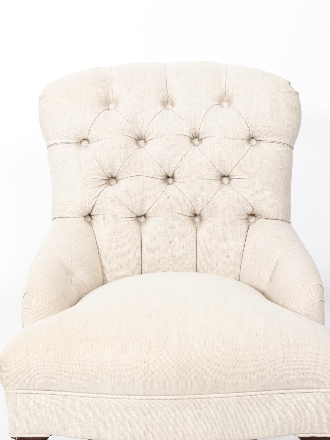 Contemporary Upholstered Slipper Chair