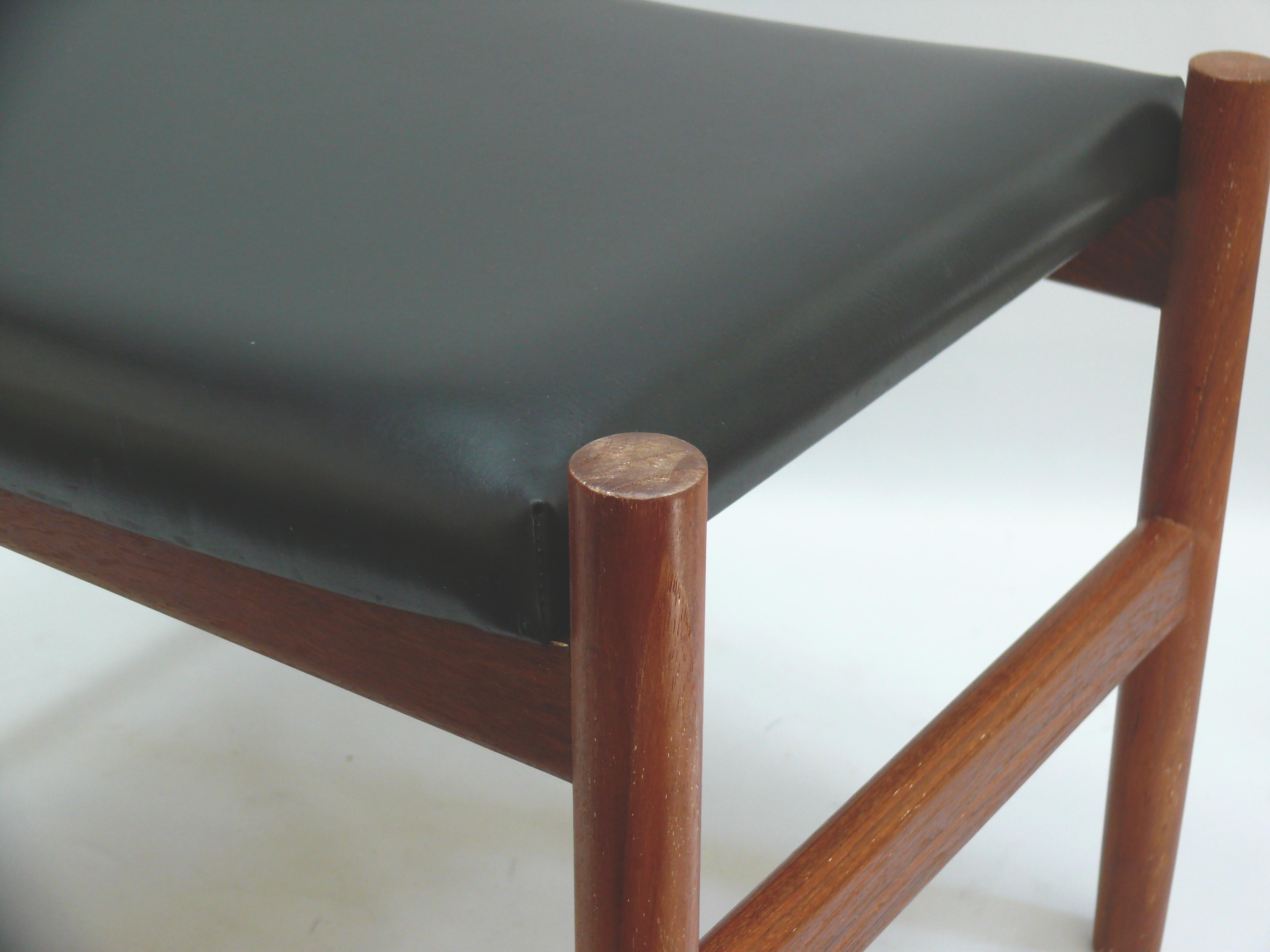 Metà XX secolo Pouf/sgabello imbottito in teak, di Hugo Frandsen per Spøttrup Møbler, Danimarca in vendita
