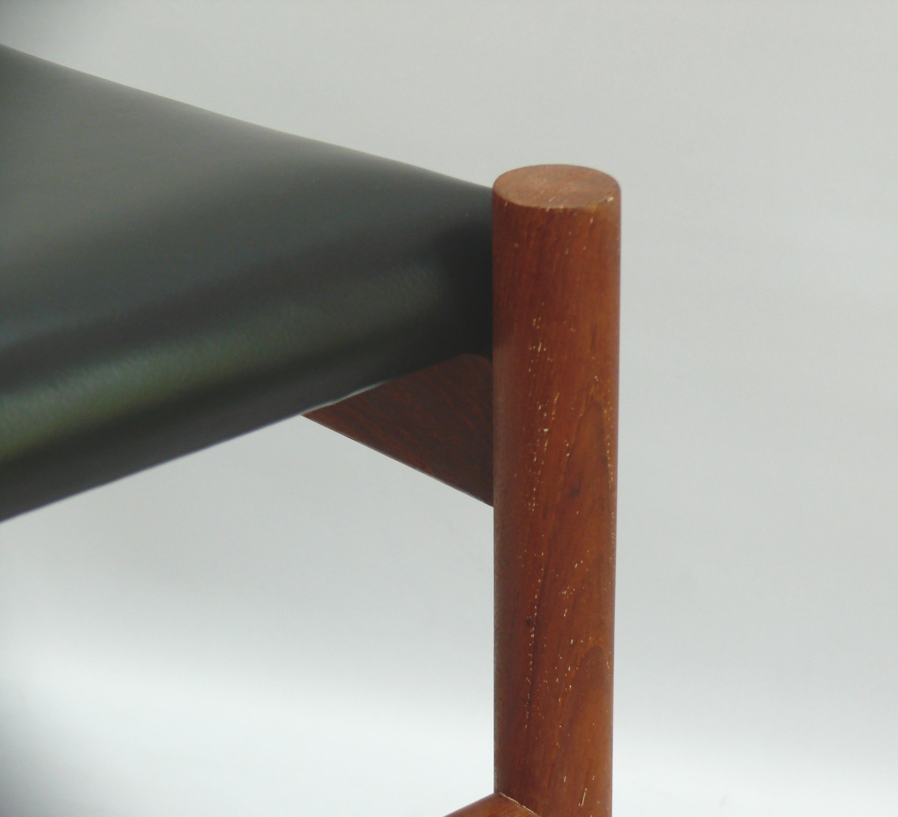 Pelle Pouf/sgabello imbottito in teak, di Hugo Frandsen per Spøttrup Møbler, Danimarca in vendita