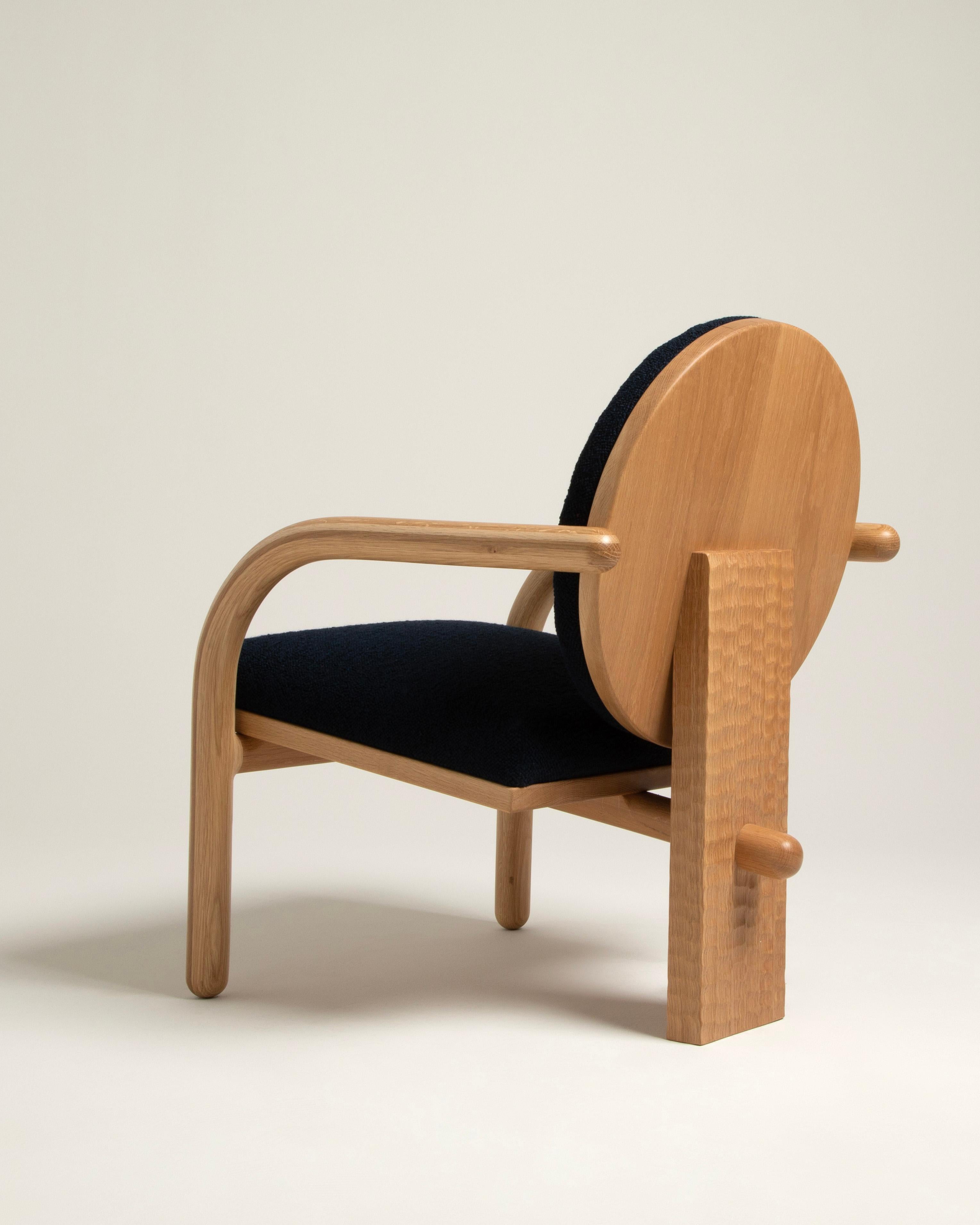 XXIe siècle et contemporain Fauteuil de salon Theia tapissé en chêne naturel par Cultivation Objects en vente