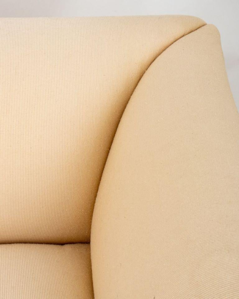 Gepolstertes Zweisitzer-Sofa, 20. Jahrhundert (Unbekannt)