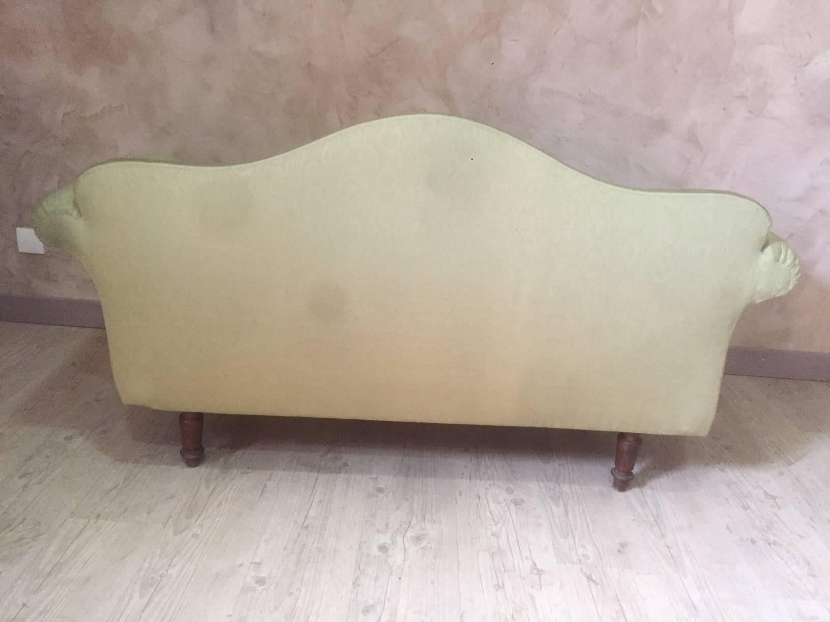 Upholstered with a Green Fabric Napoleon III Couch In Good Condition In LEGNY, FR