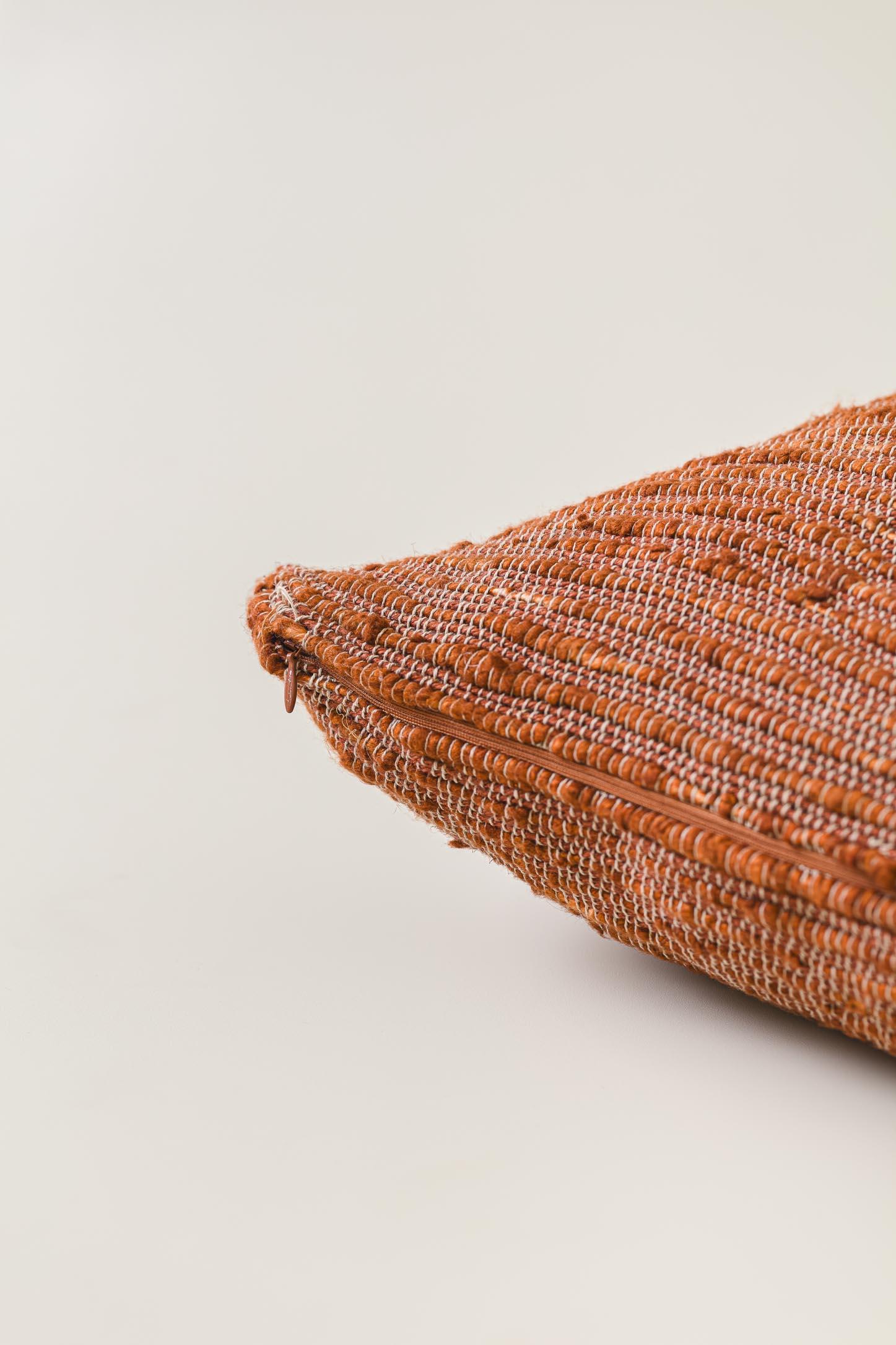 Coussin d'ameublement Castanha par Bossa Home Collection, 2023 Neuf - En vente à New York, NY