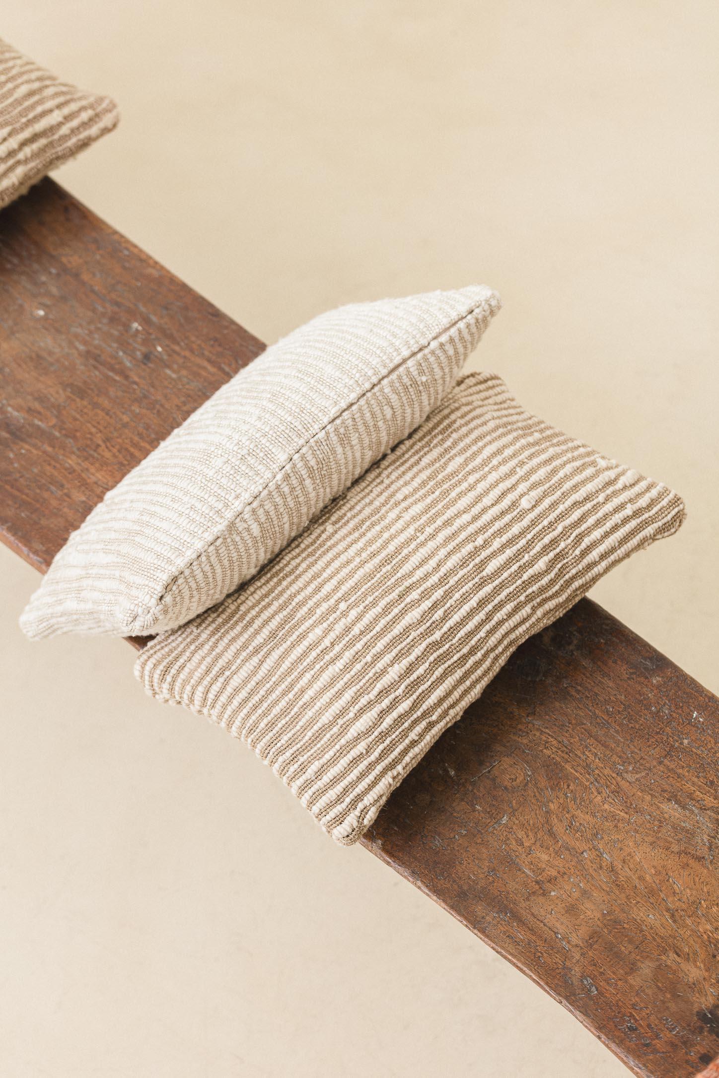 XXIe siècle et contemporain Coussin d'ameublement Cupuaçu par Bossa Home Collection, 2023 en vente