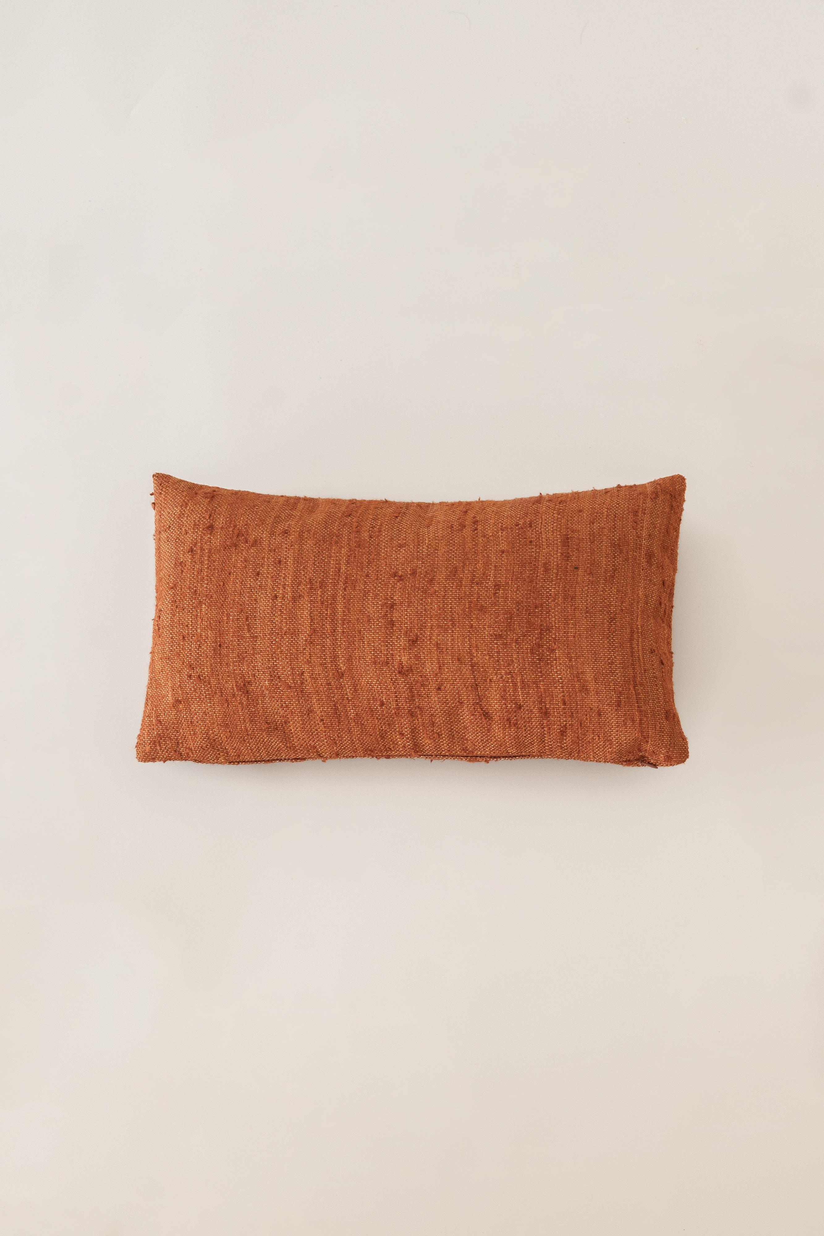 Mid-Century moderno Cuscino per tappezzeria Nut-Brown di Bossa Home Collection, 2025 in vendita