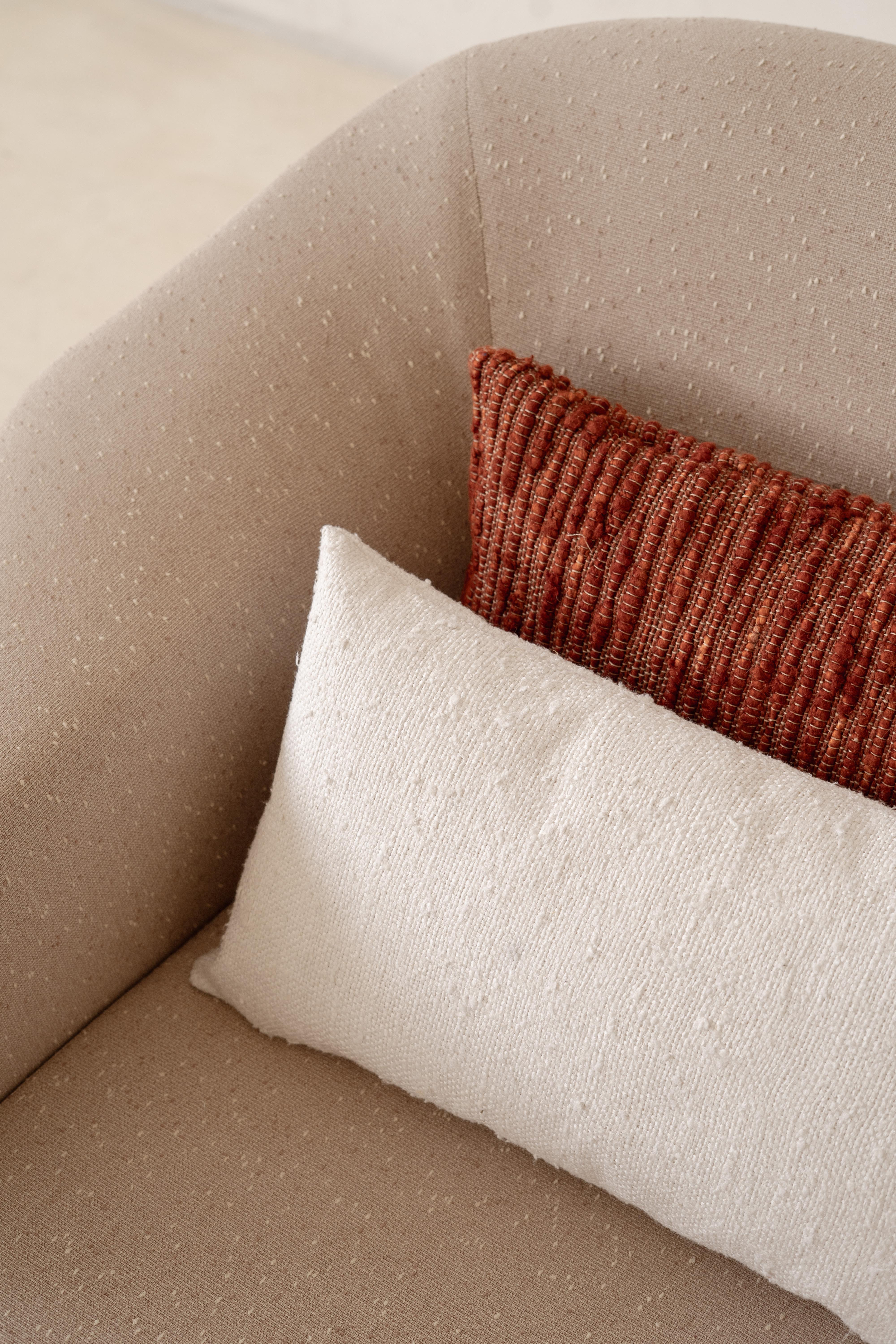 XXI secolo e contemporaneo Cuscino da tappezzeria Pine di Bossa Home Collection, 2025 in vendita