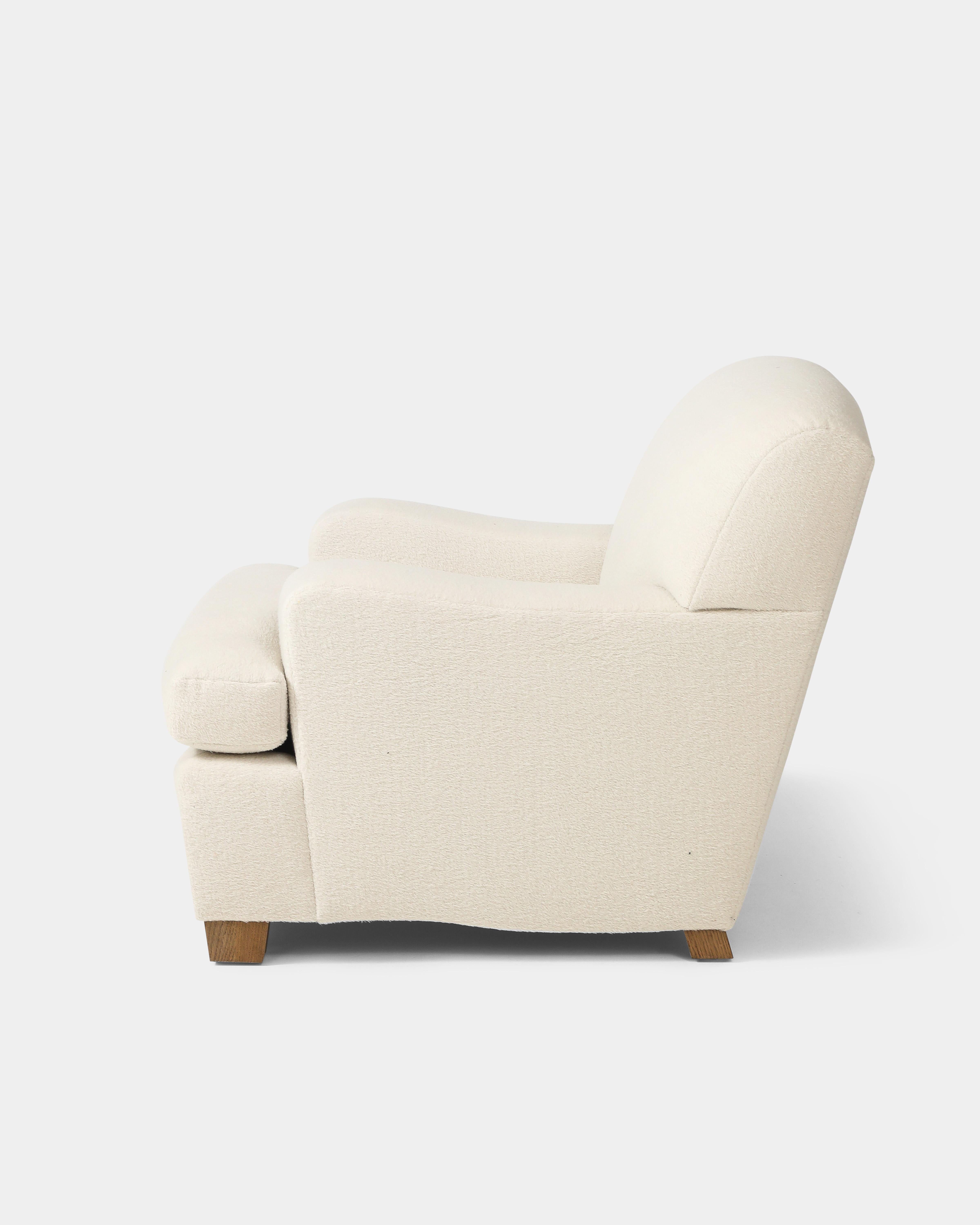 XXIe siècle et contemporain Upholstery, Solid Wood, and Oak 