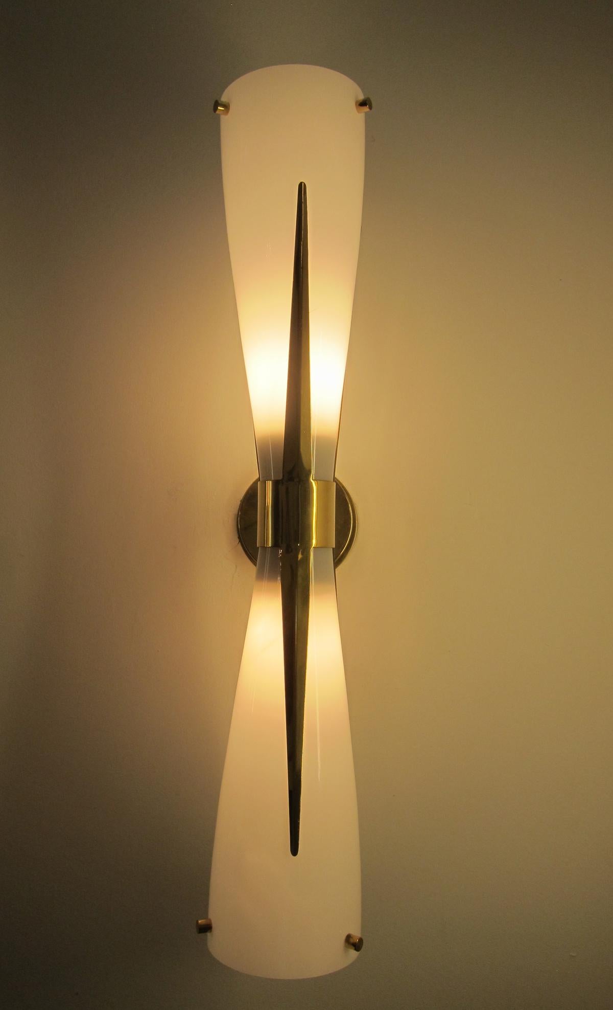 Uplight and Downlight Double Cone Wall Lights, Italy 1