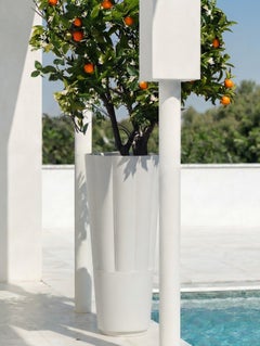 Macetero jarrón estriado, BYBLOS 03 de Sirak (alto)