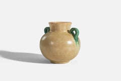 Upsala Ekeby, Terracotta smaltata beige e verde, Svezia, anni '40