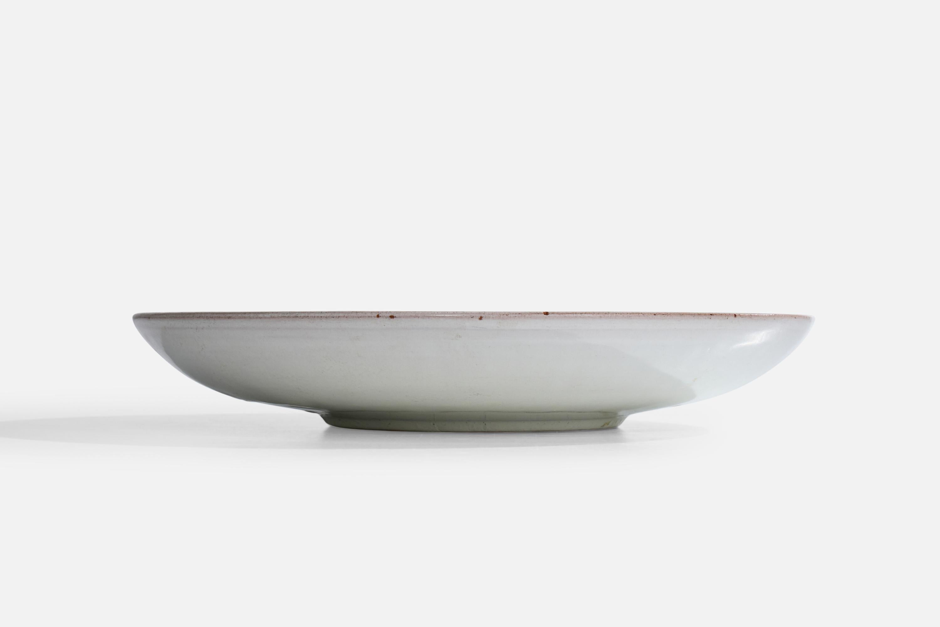 Scandinavo moderno Upsala Ekeby, Piatto, Ceramica, Svezia, anni '30 in vendita
