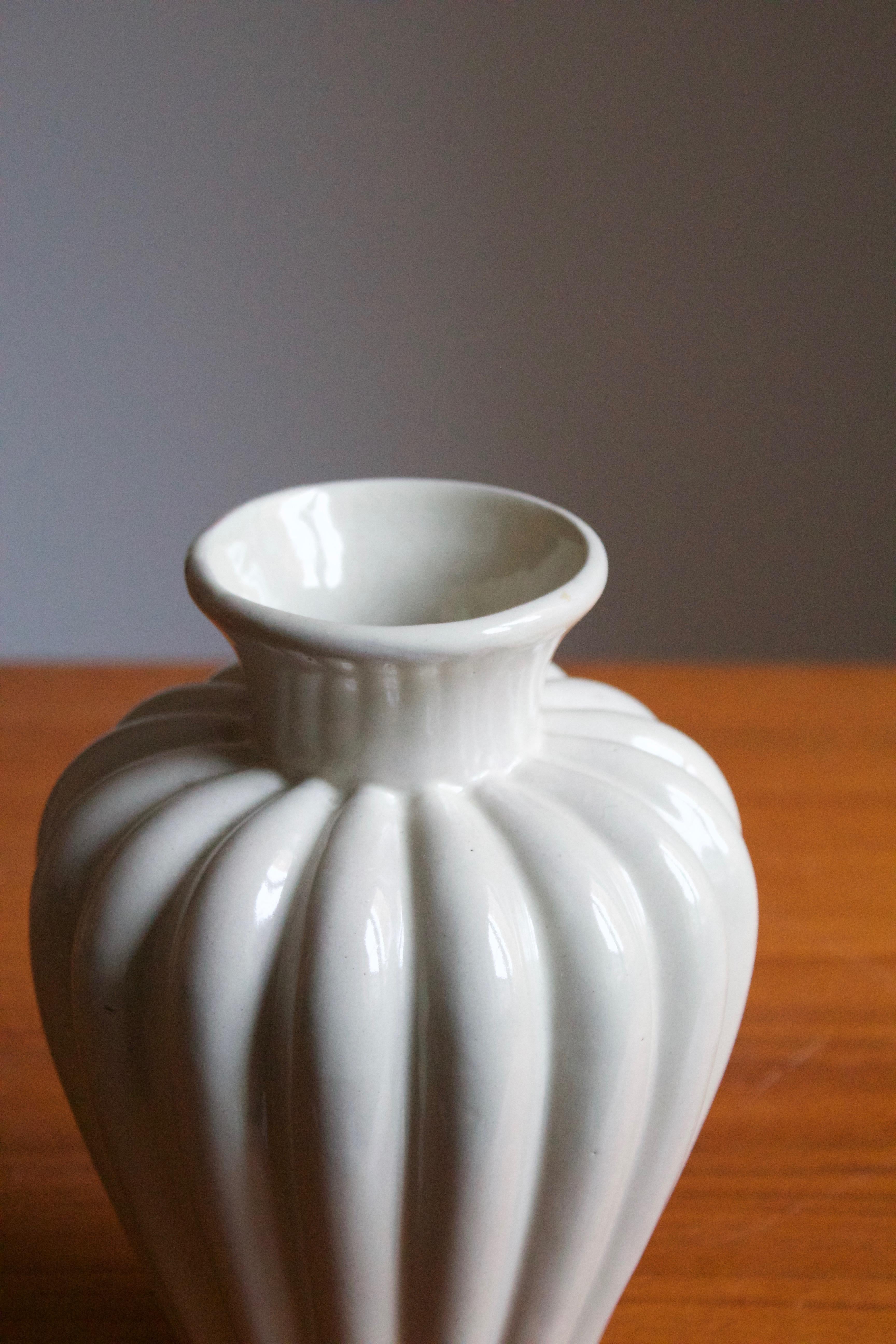 Upsala-Ekeby, Fluted Vase, White Grey Glazed Earthenware, Sweden, 1930s In Good Condition In High Point, NC