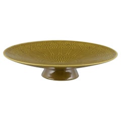 Upsala Ekeby/Gefle, Suède Grand centre de table en céramique.  Motif géométrique.