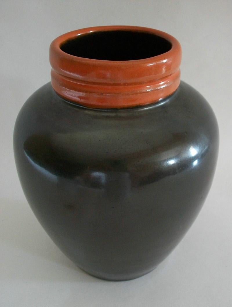 Glazed UPSALA EKEBY - Mid Century Studio Ceramic Vase - Sweden - Circa 1950 For Sale