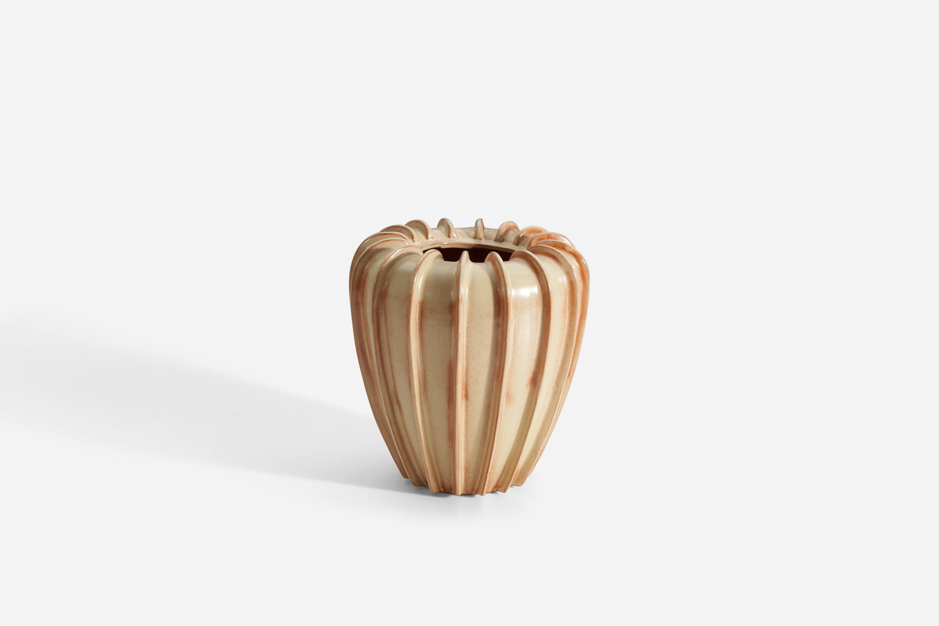 Seltene geriffelte Vase vonsala-Ekeby, gelb-orange glasiertes Steingut, Schweden, 1940er Jahre im Angebot