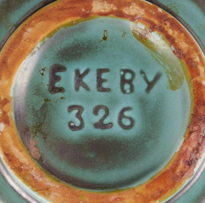 Upsala Ekeby, Schweden. Krug und vier Becher auf einem Tablett aus Steingut. im Angebot 1