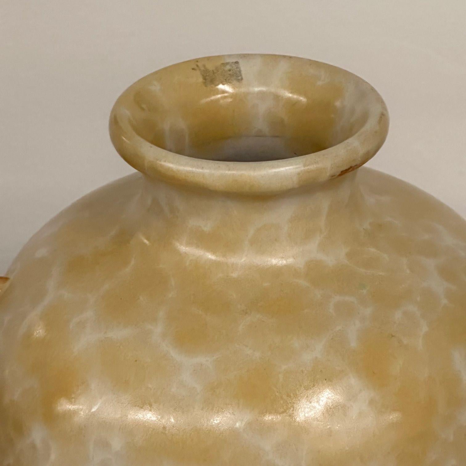 Upsala Ekeby, Swedish Mid-Century Modern, Beige Ceramic Vase, Sweden, 1930s For Sale 1