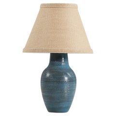 Ingrid Atterberg, Lampada da tavolo, Terracotta smaltata, Upsala Ekeby, Svezia, 1950 ca.